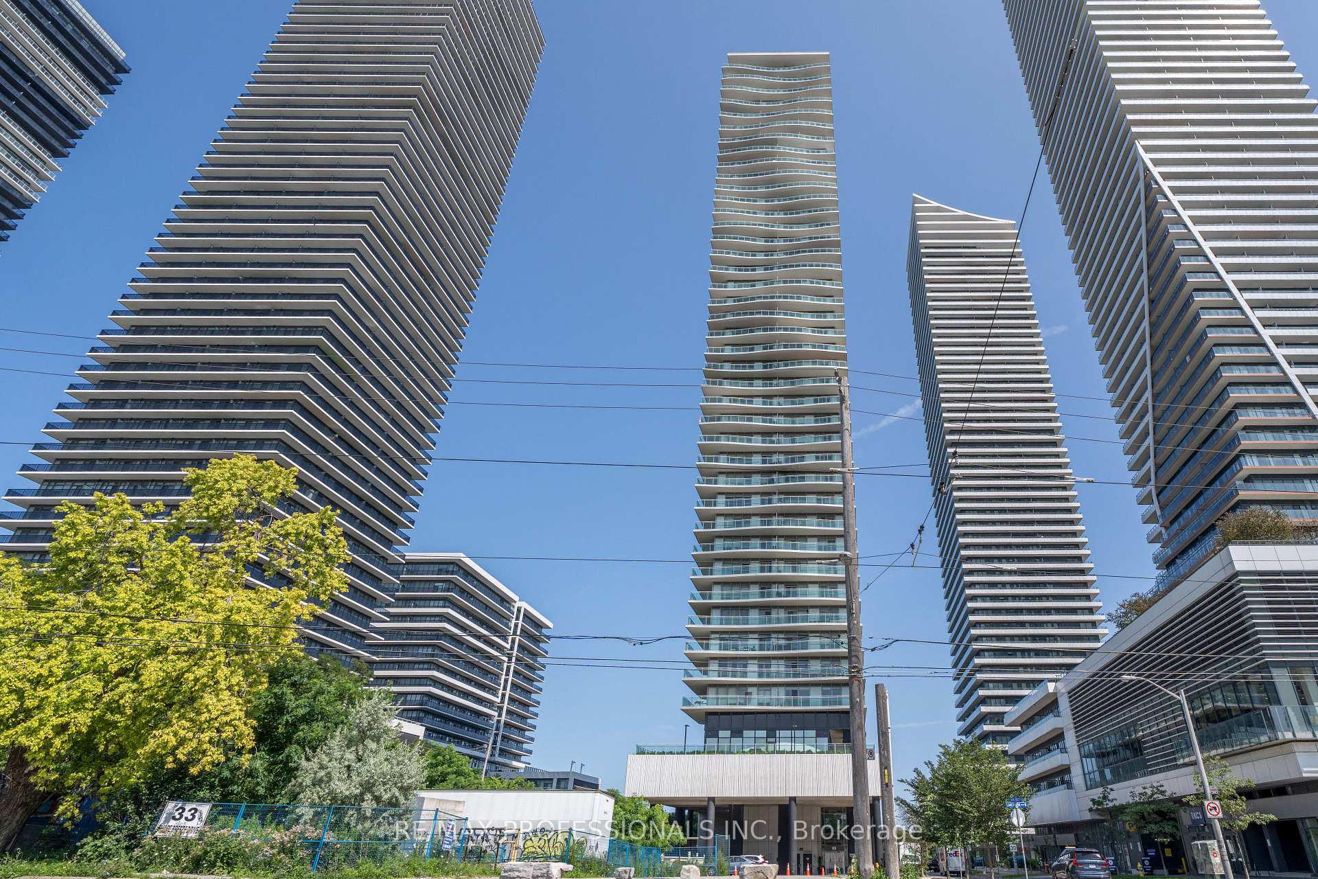 Front of Unit 1904, 33 Shore Breeze Drive