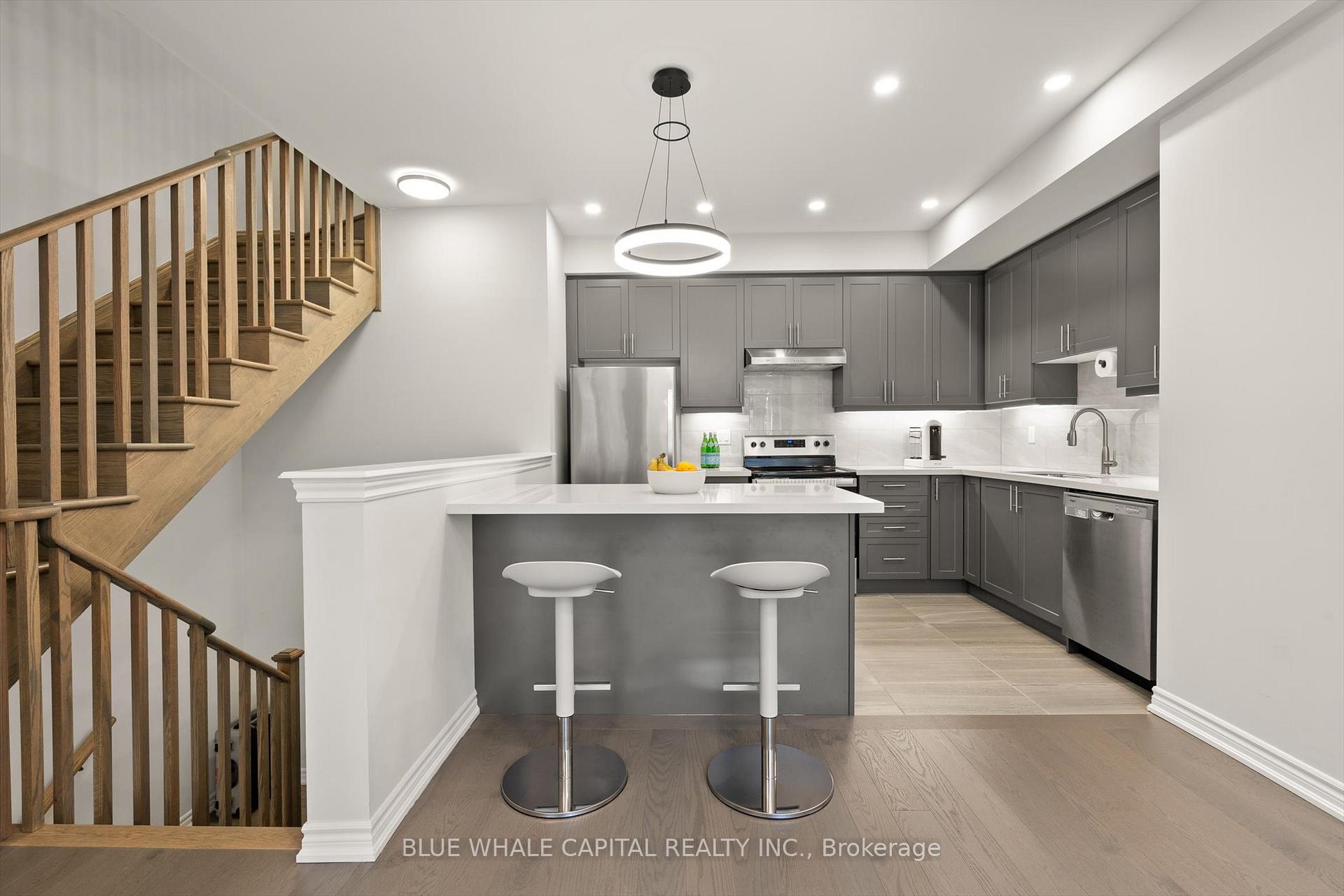 Photo 6 of 16 Herman Gilroy Lane, Markham, Angus Glen — HOMEH