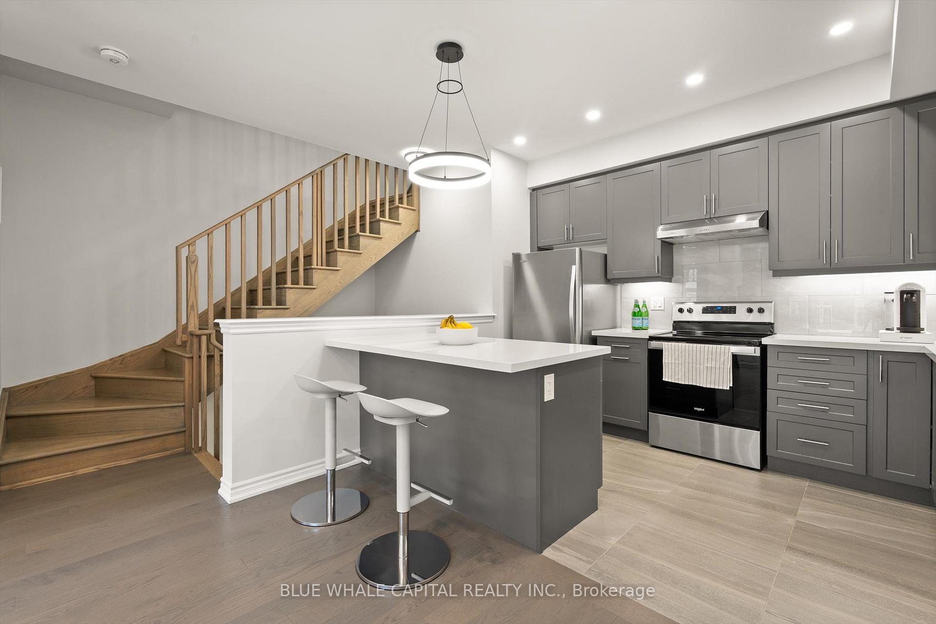 Photo 7 of 16 Herman Gilroy Lane, Markham, Angus Glen — HOMEH
