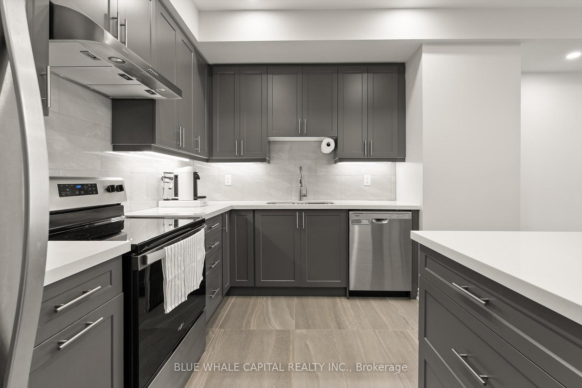 Photo 8 of 16 Herman Gilroy Lane, Markham, Angus Glen — HOMEH