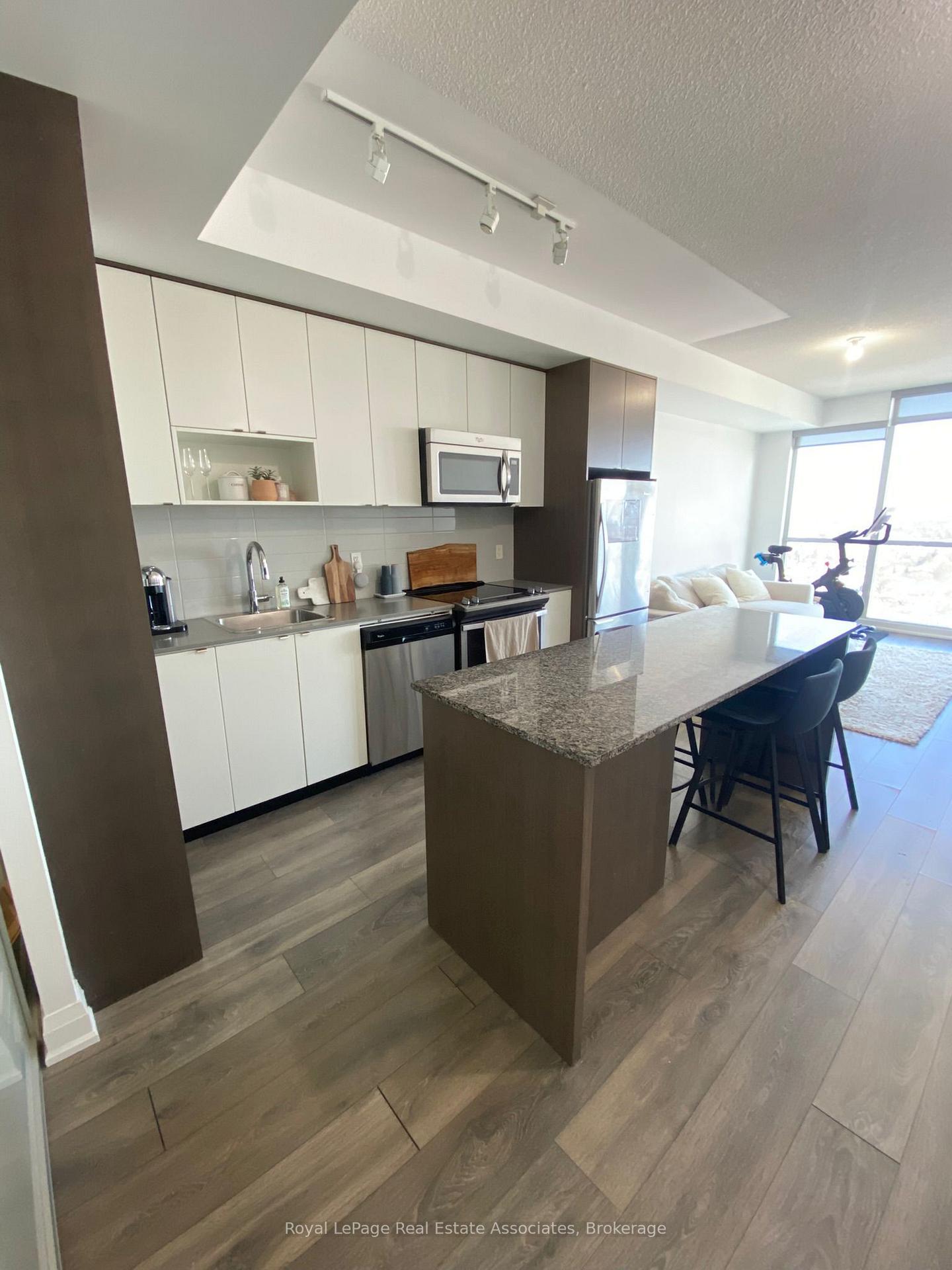 Photo 3 of Unit 2701, 9 Valhalla Inn Road, Etobicoke, Islington-City Centre West — HOMEH