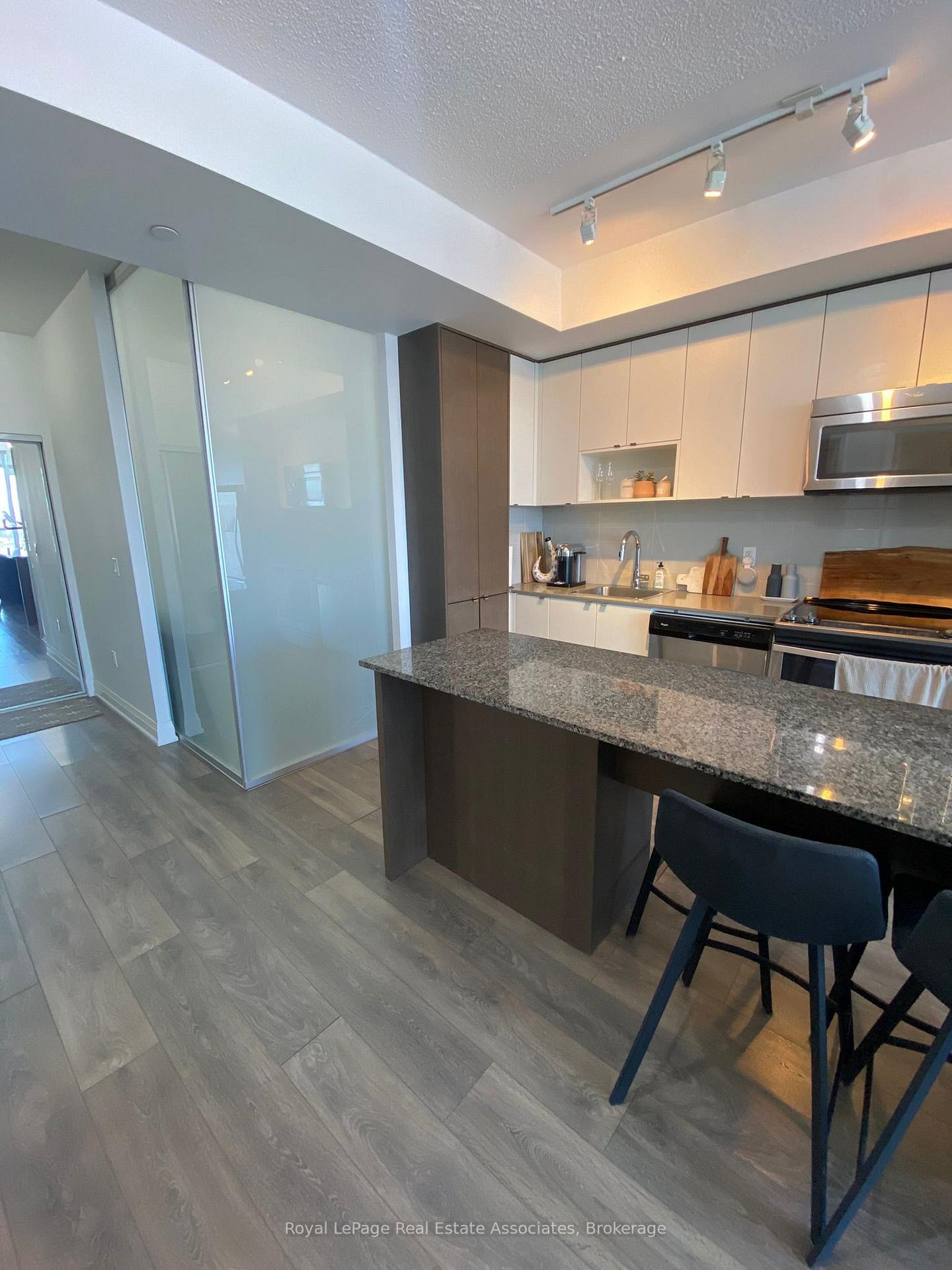 Photo 7 of Unit 2701, 9 Valhalla Inn Road, Etobicoke, Islington-City Centre West — HOMEH