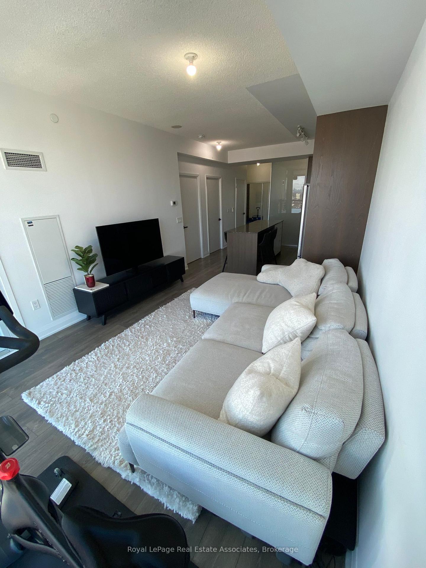 Photo 8 of Unit 2701, 9 Valhalla Inn Road, Etobicoke, Islington-City Centre West — HOMEH