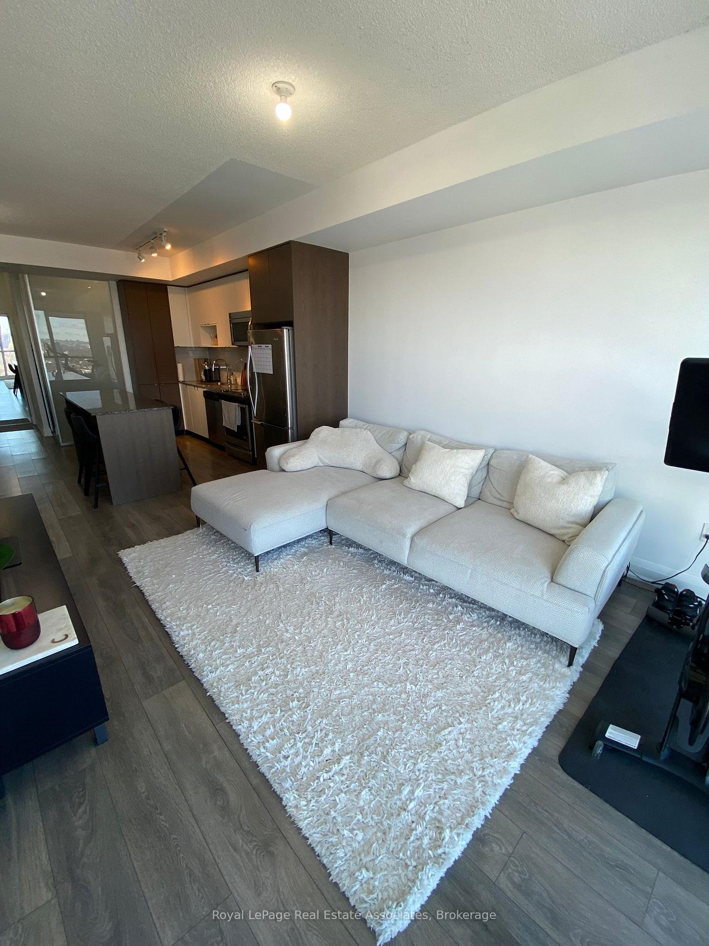 Photo 9 of Unit 2701, 9 Valhalla Inn Road, Etobicoke, Islington-City Centre West — HOMEH