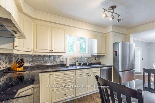 Photo 11 of 34 Briarwood Crescent, Belleville, Belleville Ward — HOMEH