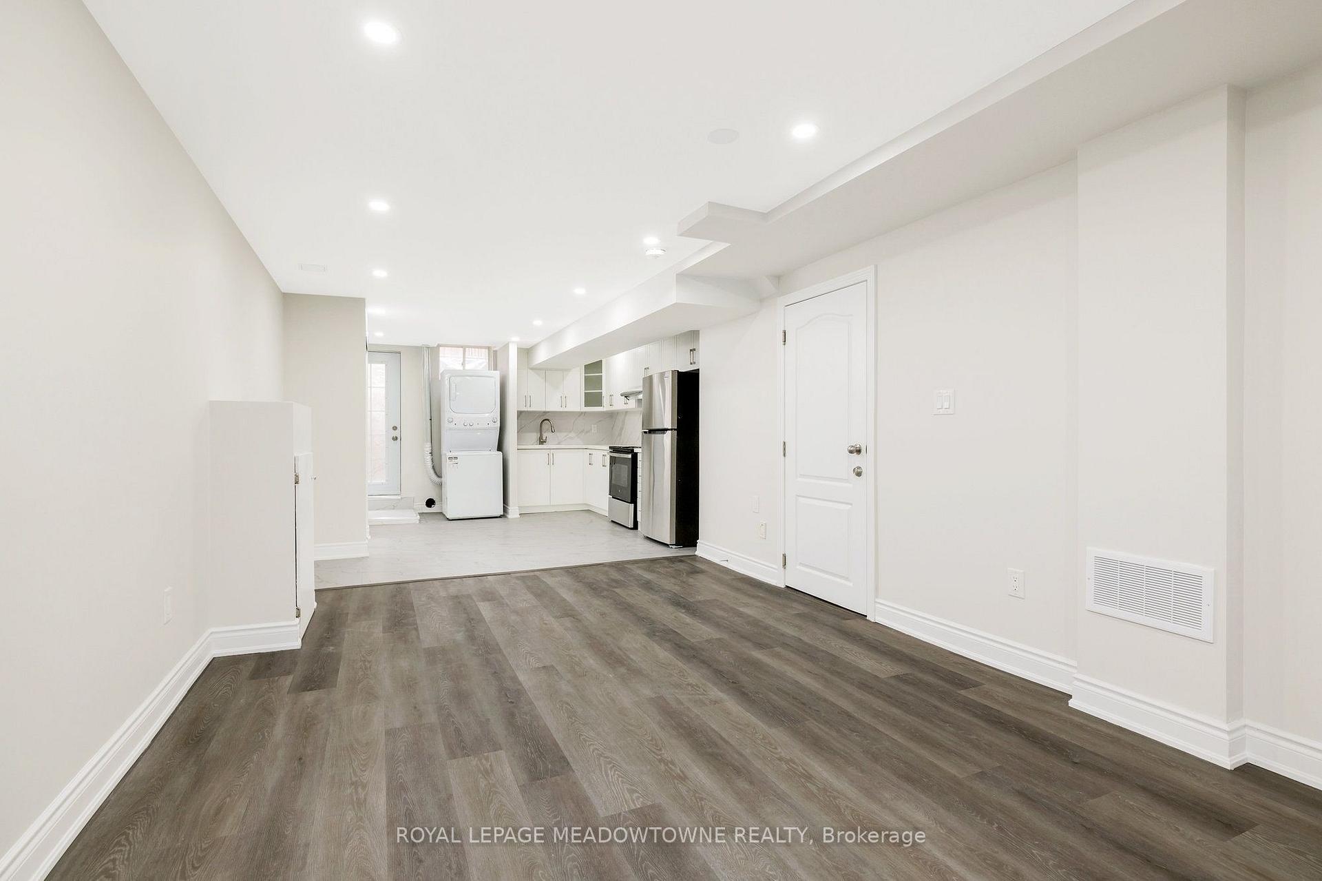 Photo 21 of Unit Bsmt, 1603 Hume Way, Milton, Beaty — HOMEH