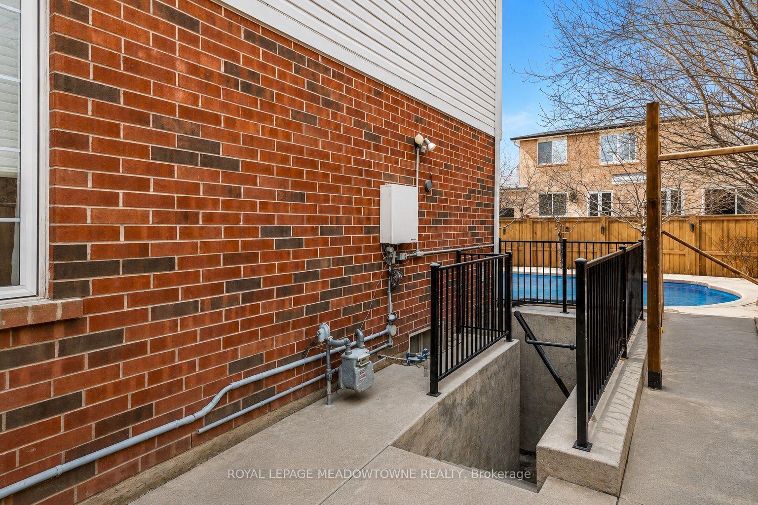 Photo 4 of Unit Bsmt, 1603 Hume Way, Milton, Beaty — HOMEH