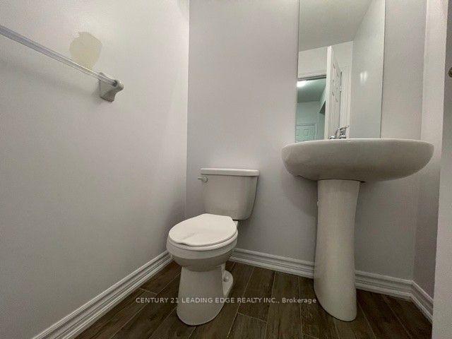 Photo 12 of 234 Ridley Crescent, Southgate — HOMEH
