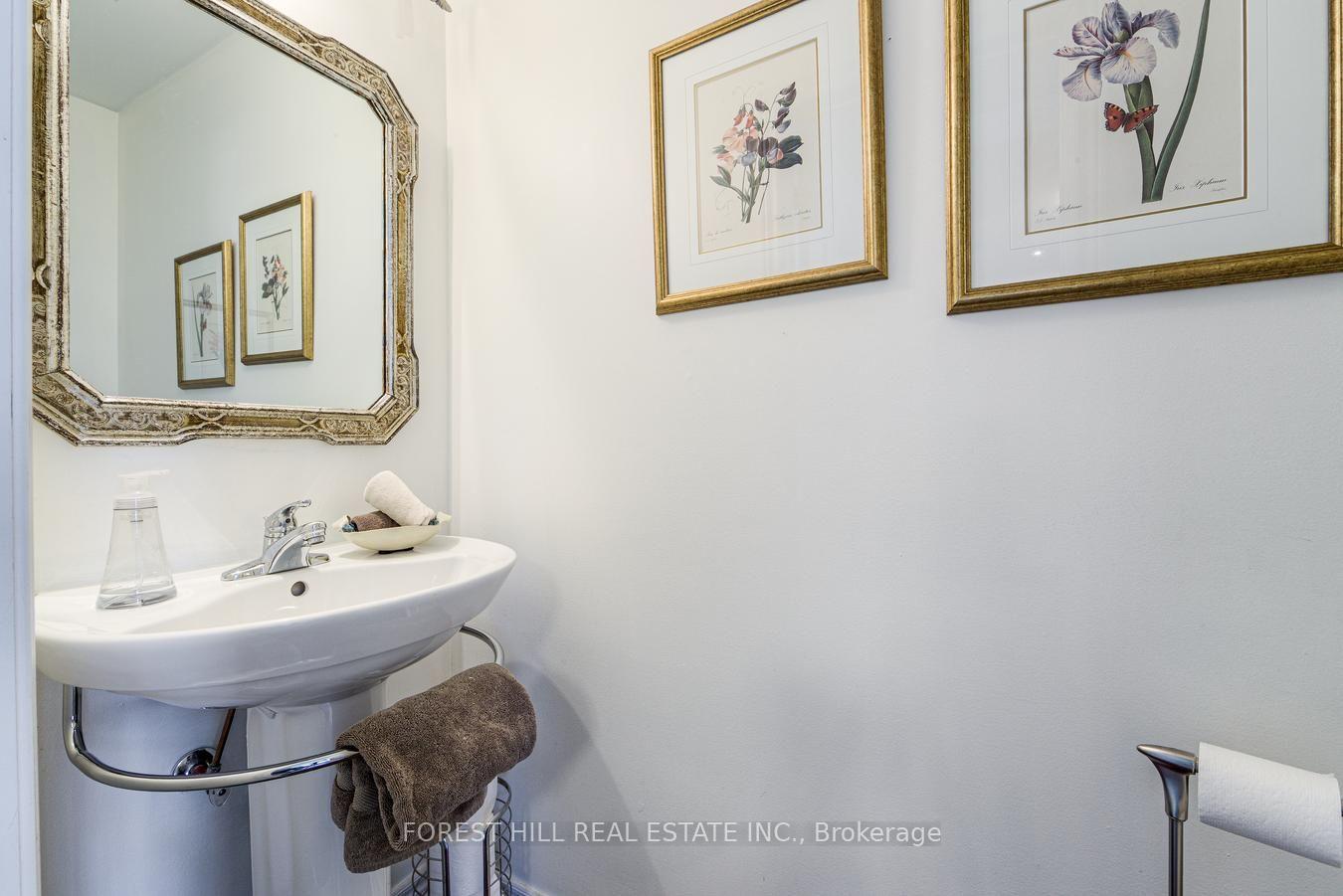 Photo 11 of 69 Louisburg Way, Markham, Greensborough — HOMEH