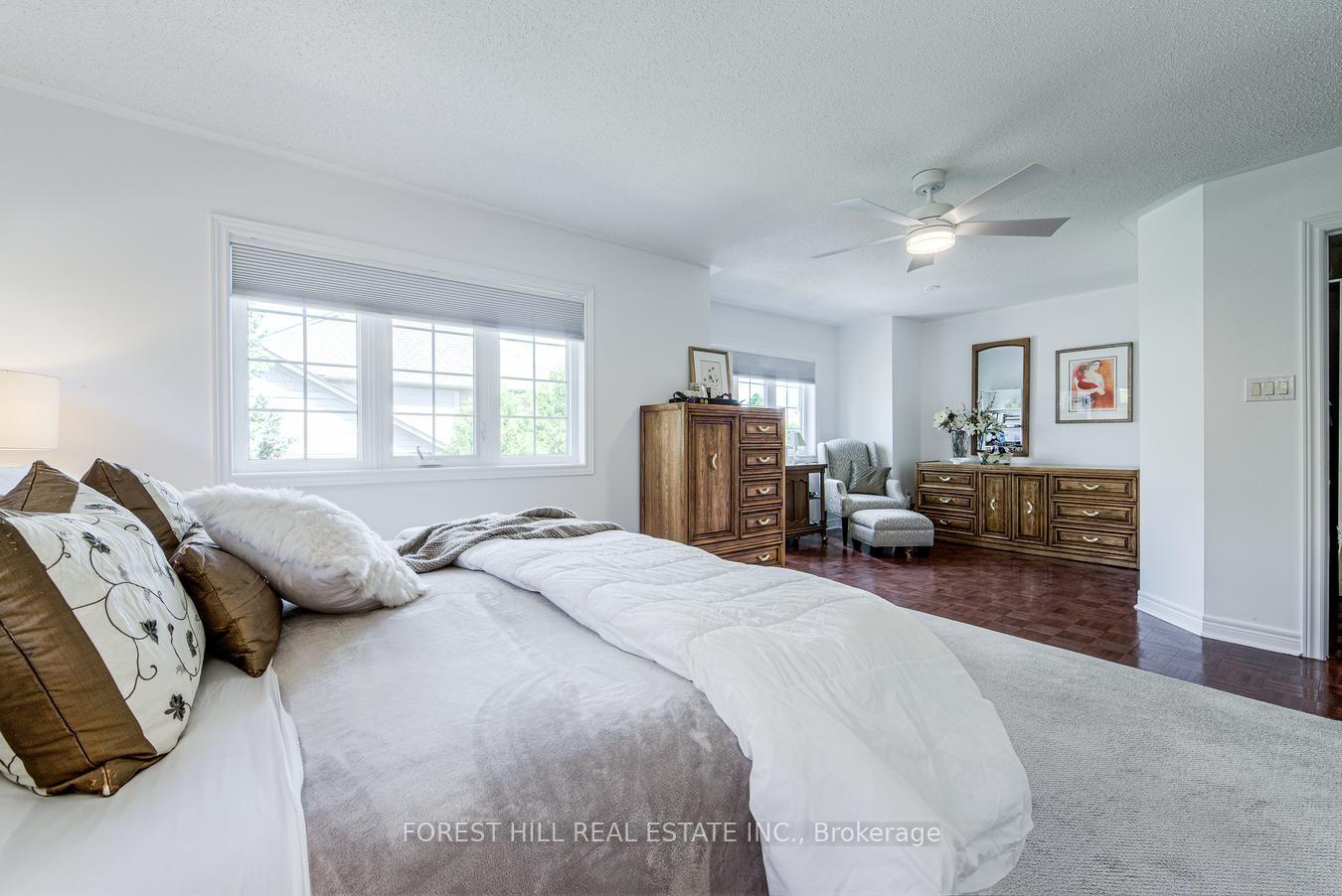 Photo 17 of 69 Louisburg Way, Markham, Greensborough — HOMEH