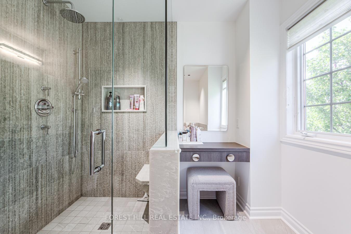 Photo 20 of 69 Louisburg Way, Markham, Greensborough — HOMEH