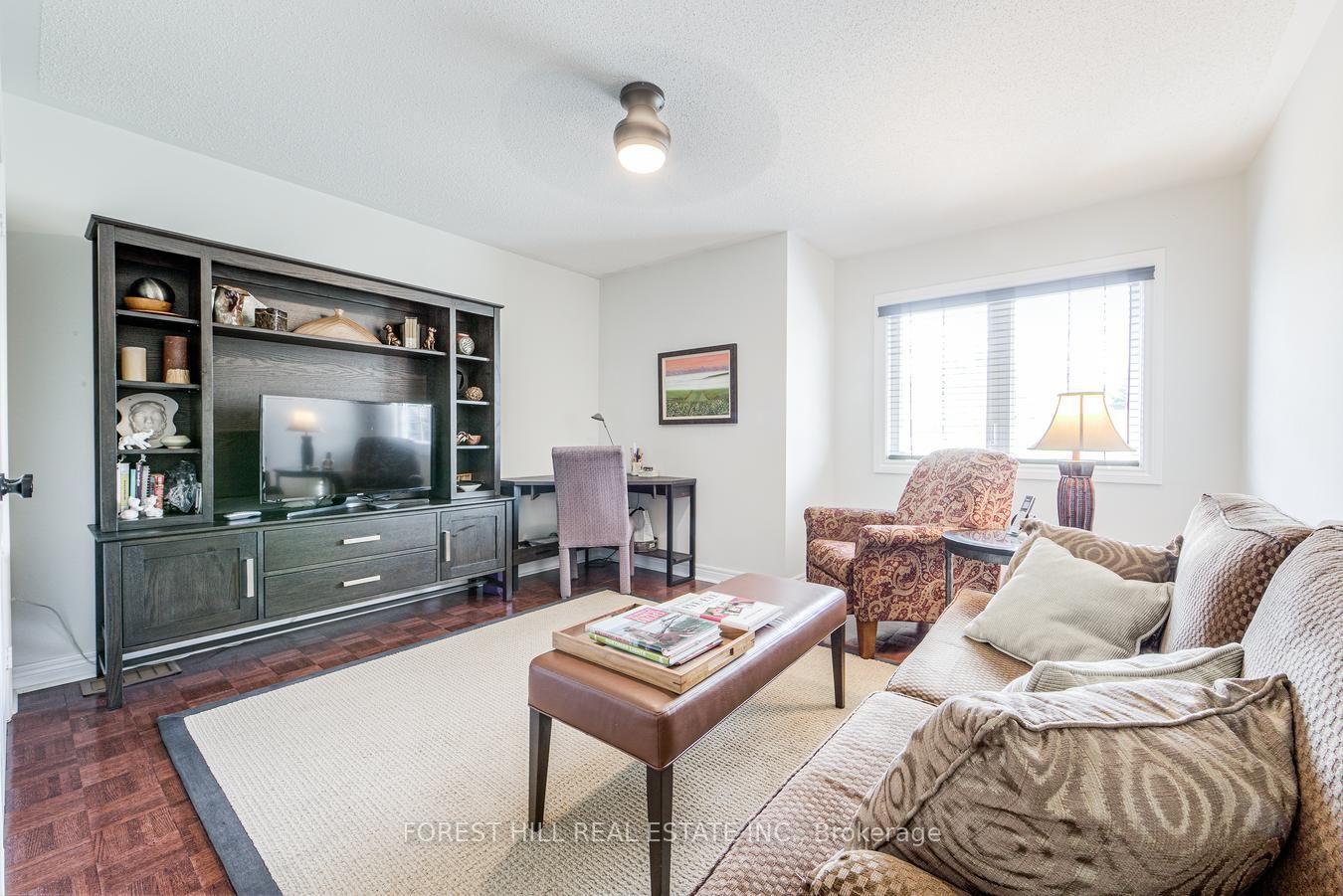 Photo 22 of 69 Louisburg Way, Markham, Greensborough — HOMEH