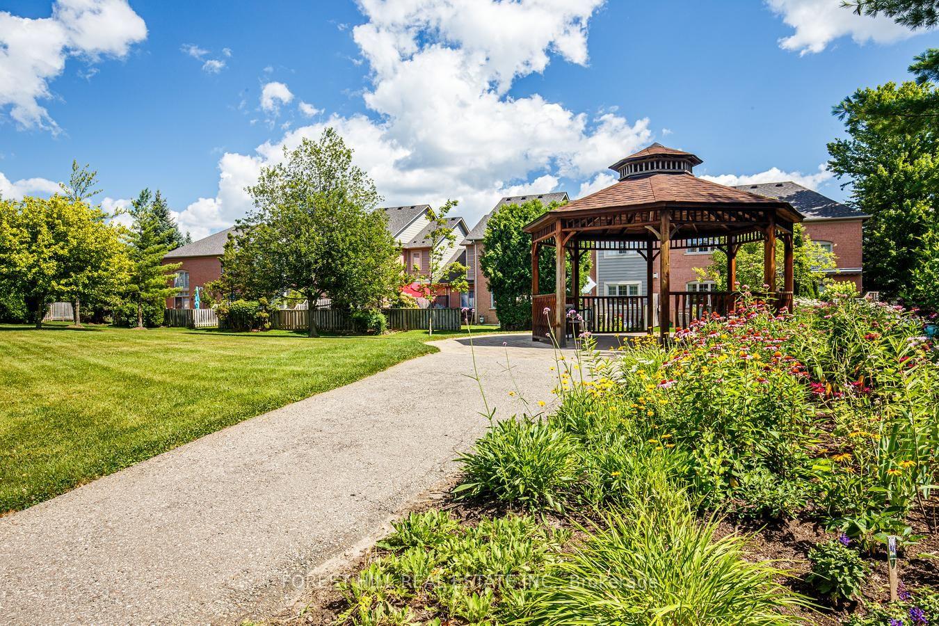 Photo 38 of 69 Louisburg Way, Markham, Greensborough — HOMEH