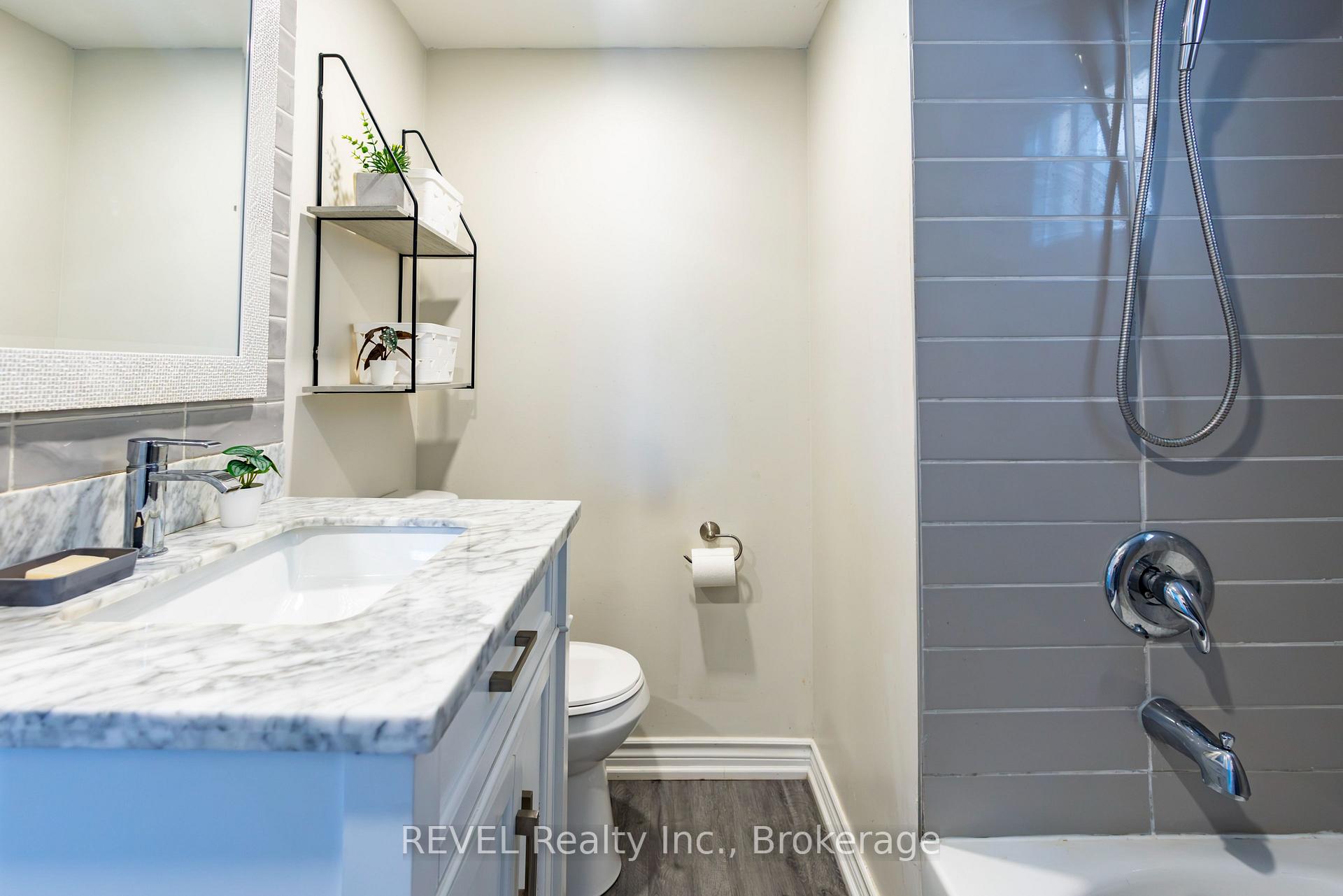 Photo 19 of 45 Parker Street, St. Catharines, Western Hill — HOMEH