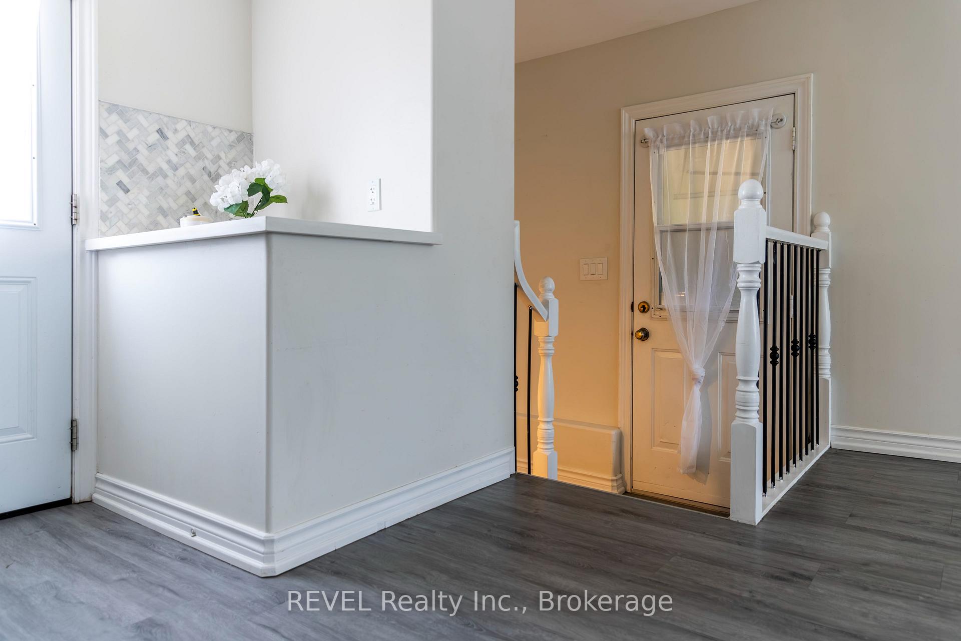 Photo 32 of 45 Parker Street, St. Catharines, Western Hill — HOMEH
