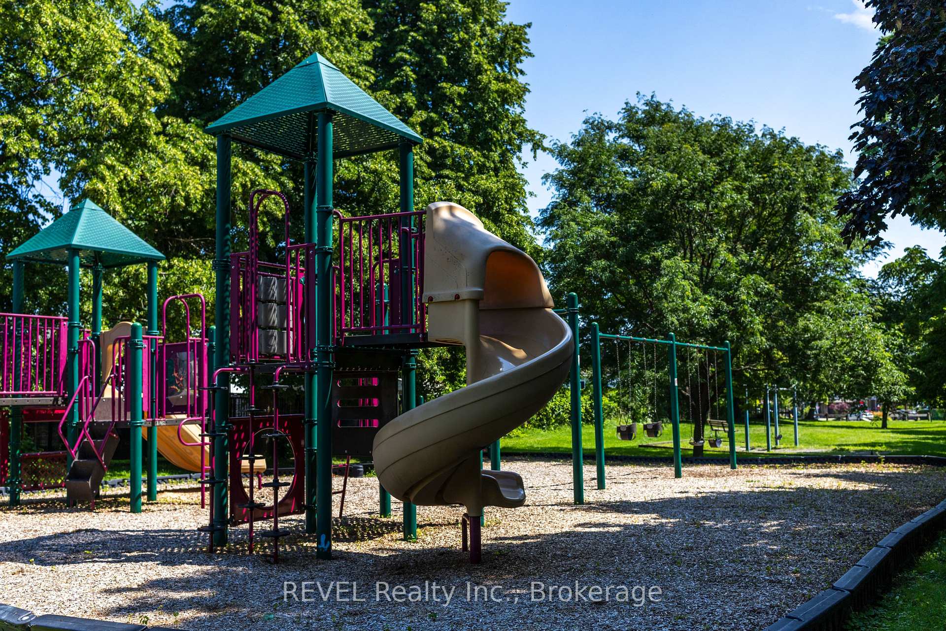 Photo 44 of 45 Parker Street, St. Catharines, Western Hill — HOMEH