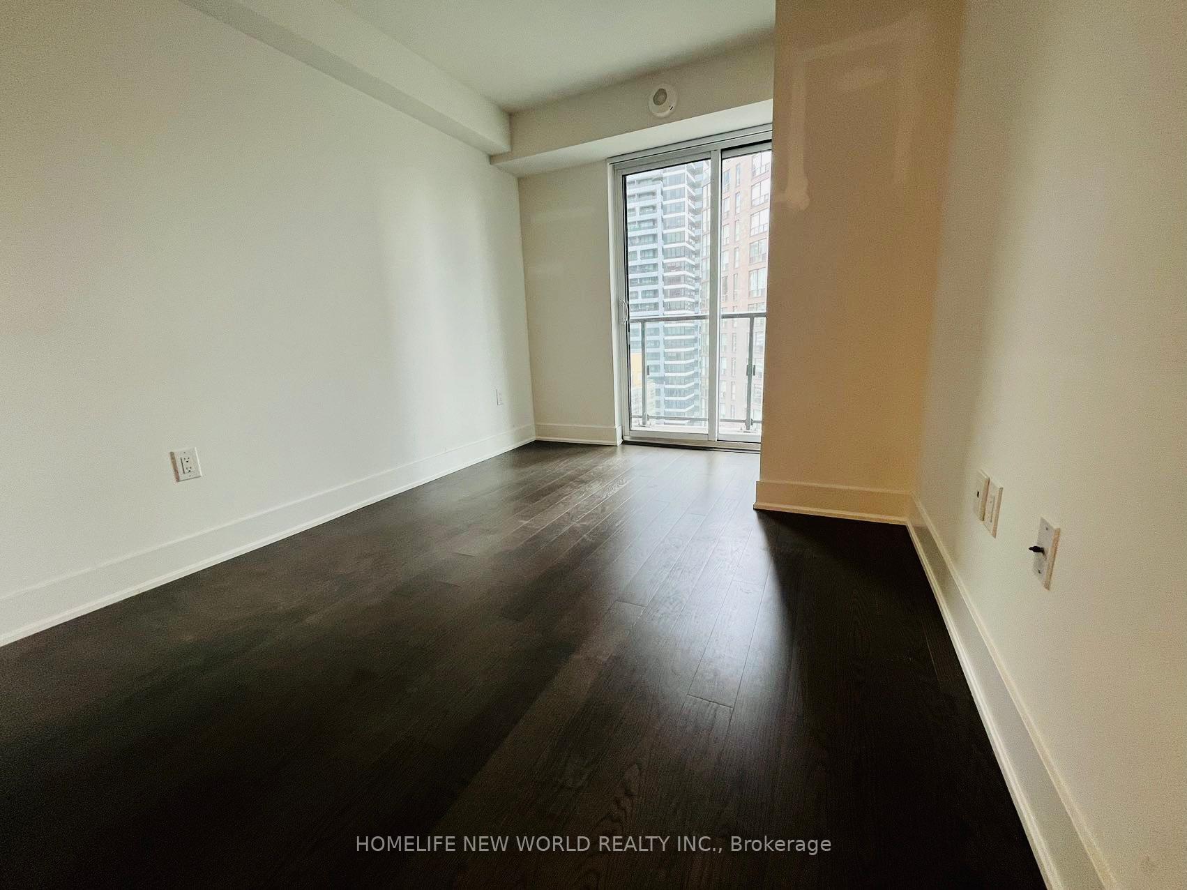 Photo 4 of Unit 2019, 955 Bay Street, Toronto, Bay Street Corridor — HOMEH