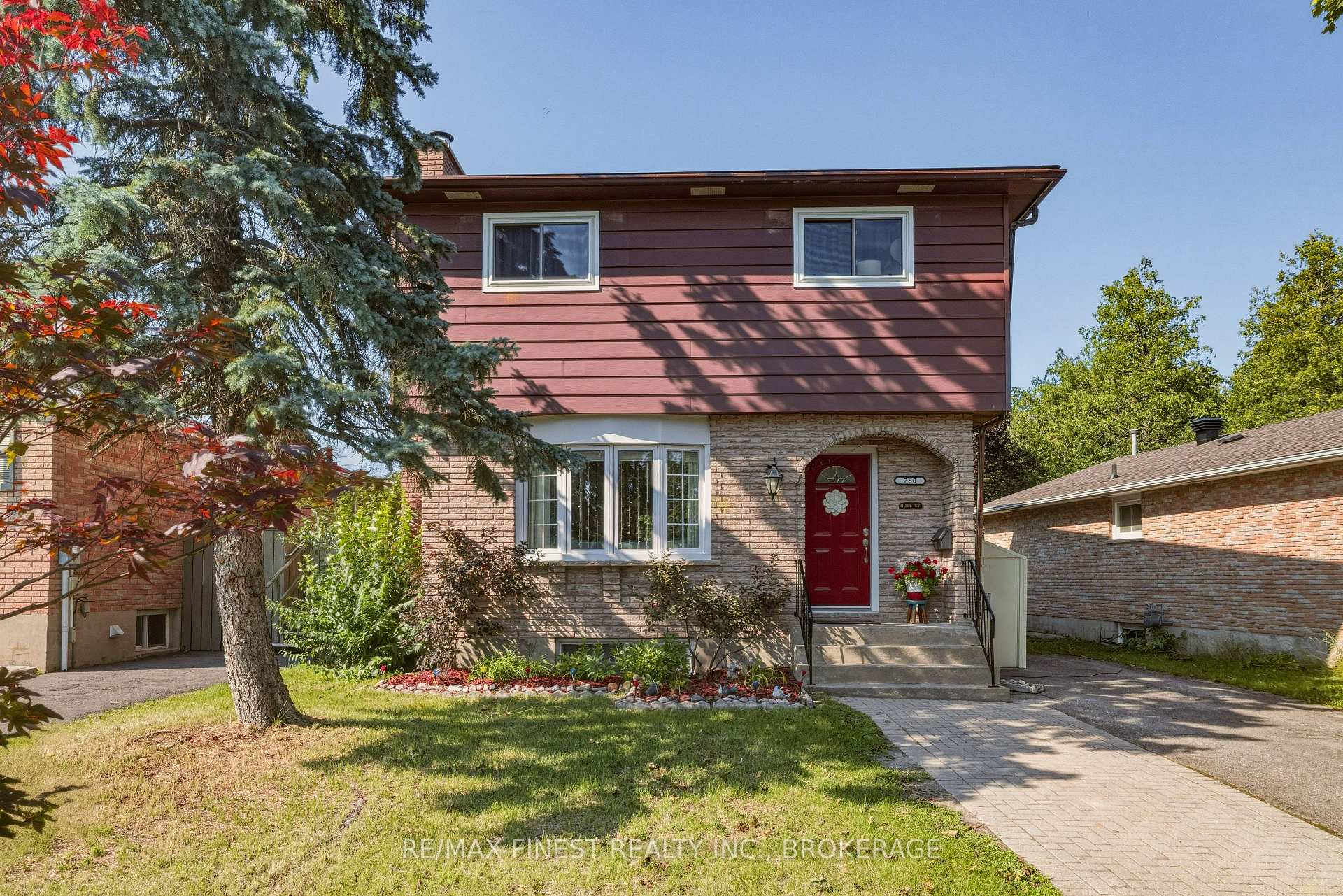Photo 2 of 780 Cedarwood Drive, Kingston, City Northwest — HOMEH