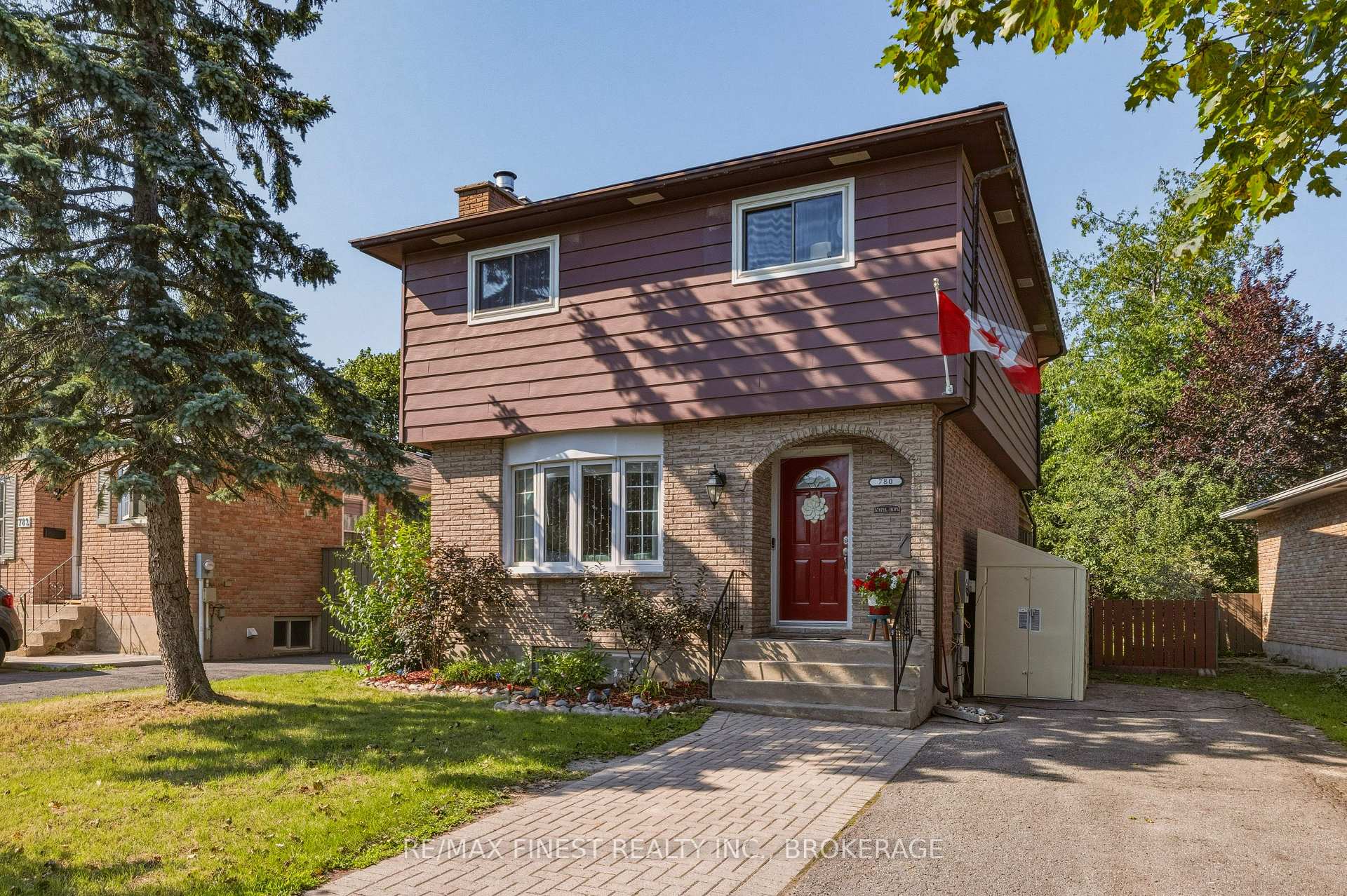 Photo 3 of 780 Cedarwood Drive, Kingston, City Northwest — HOMEH