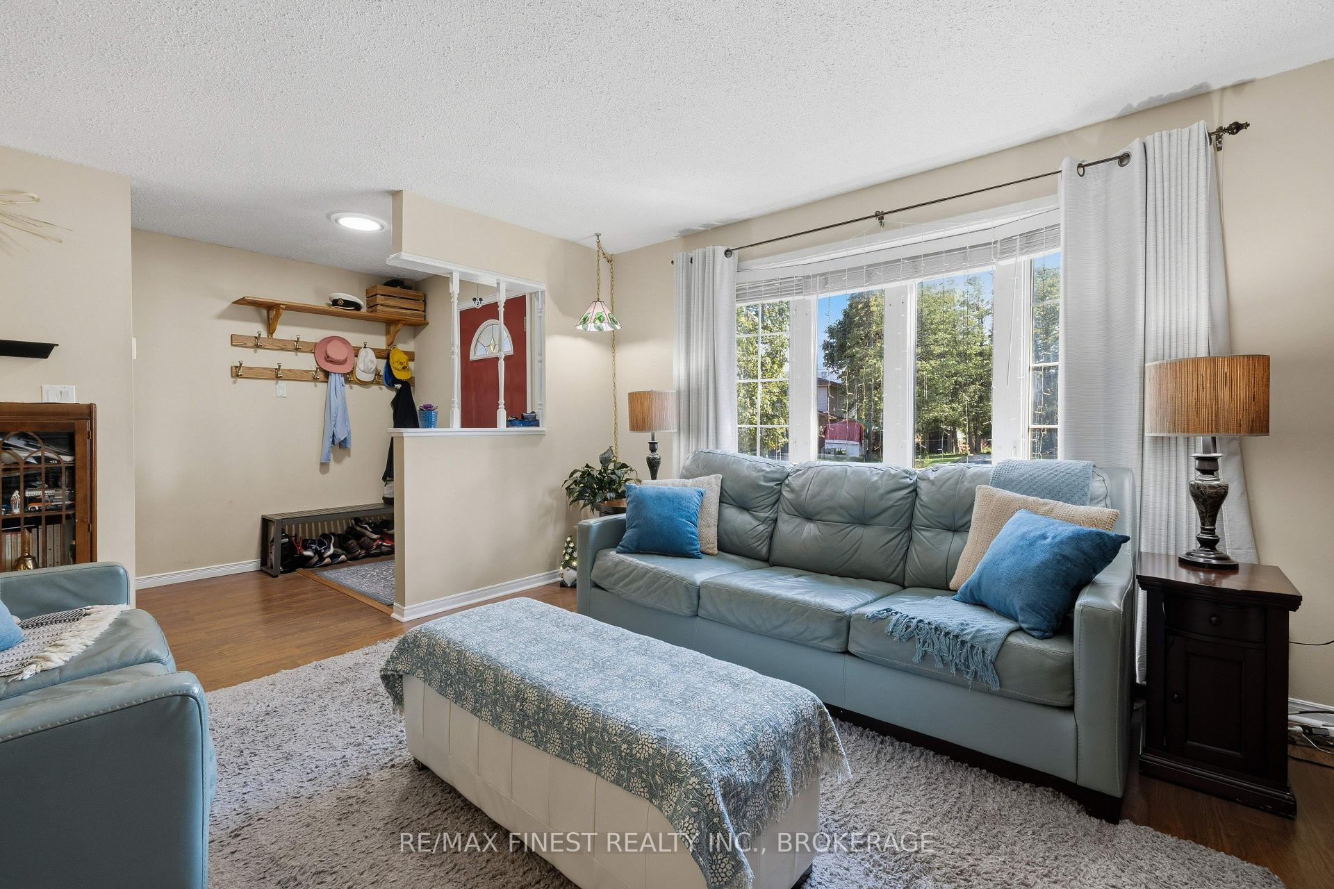 Photo 8 of 780 Cedarwood Drive, Kingston, City Northwest — HOMEH