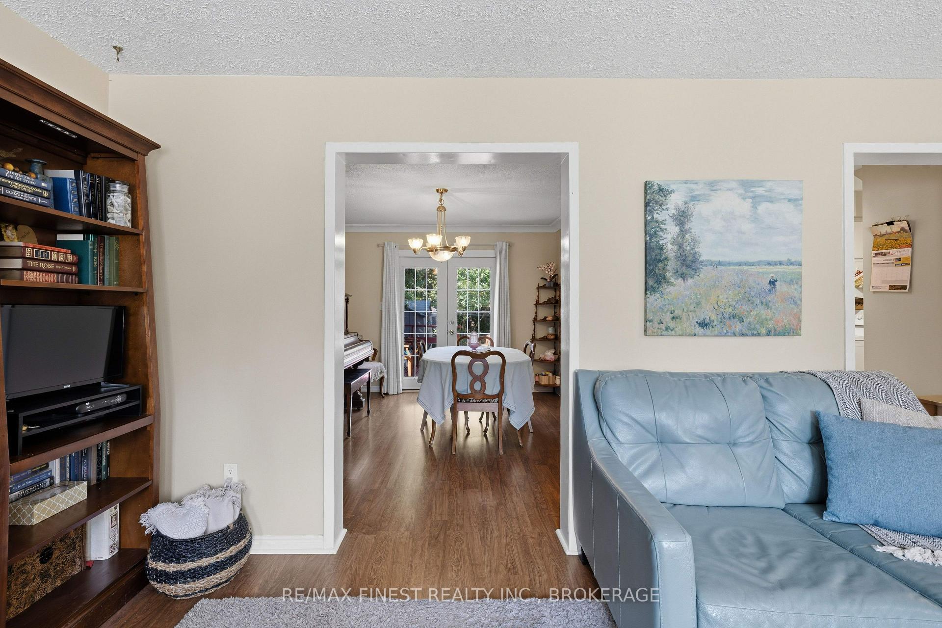 Photo 10 of 780 Cedarwood Drive, Kingston, City Northwest — HOMEH