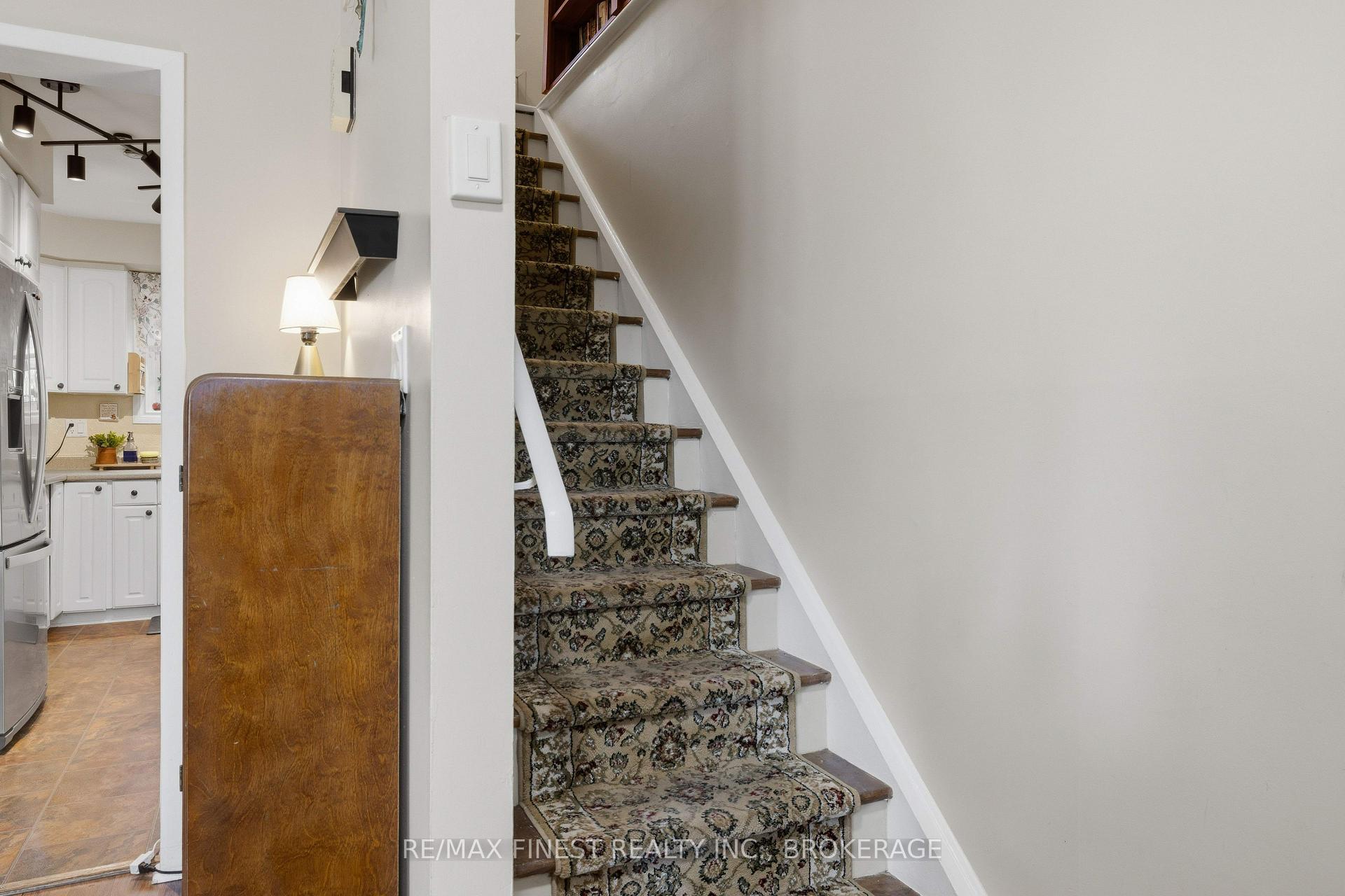 Photo 15 of 780 Cedarwood Drive, Kingston, City Northwest — HOMEH