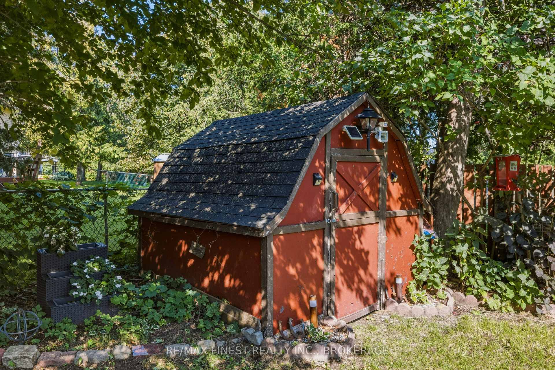 Photo 37 of 780 Cedarwood Drive, Kingston, City Northwest — HOMEH