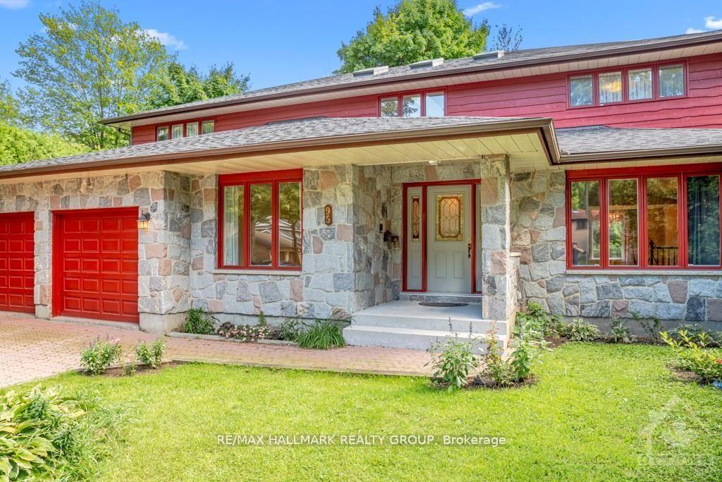Photo 2 of 95 Macnabb Place, Ottawa, Rockcliffe — HOMEH