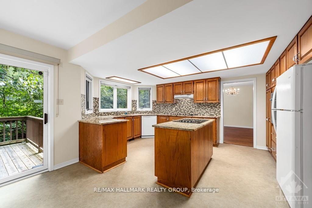 Photo 6 of 95 Macnabb Place, Ottawa, Rockcliffe — HOMEH