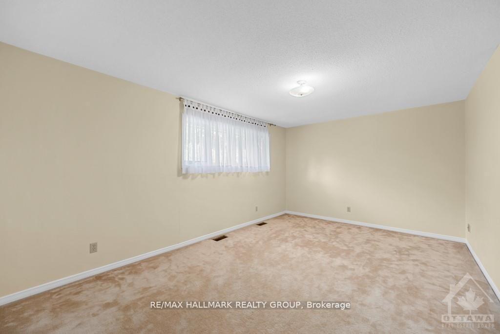 Photo 18 of 95 Macnabb Place, Ottawa, Rockcliffe — HOMEH