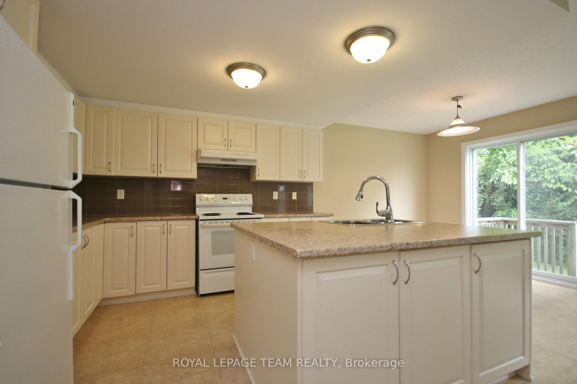 Photo 6 of 593 Clearbrook Drive, Ottawa, Barrhaven - Strandherd — HOMEH