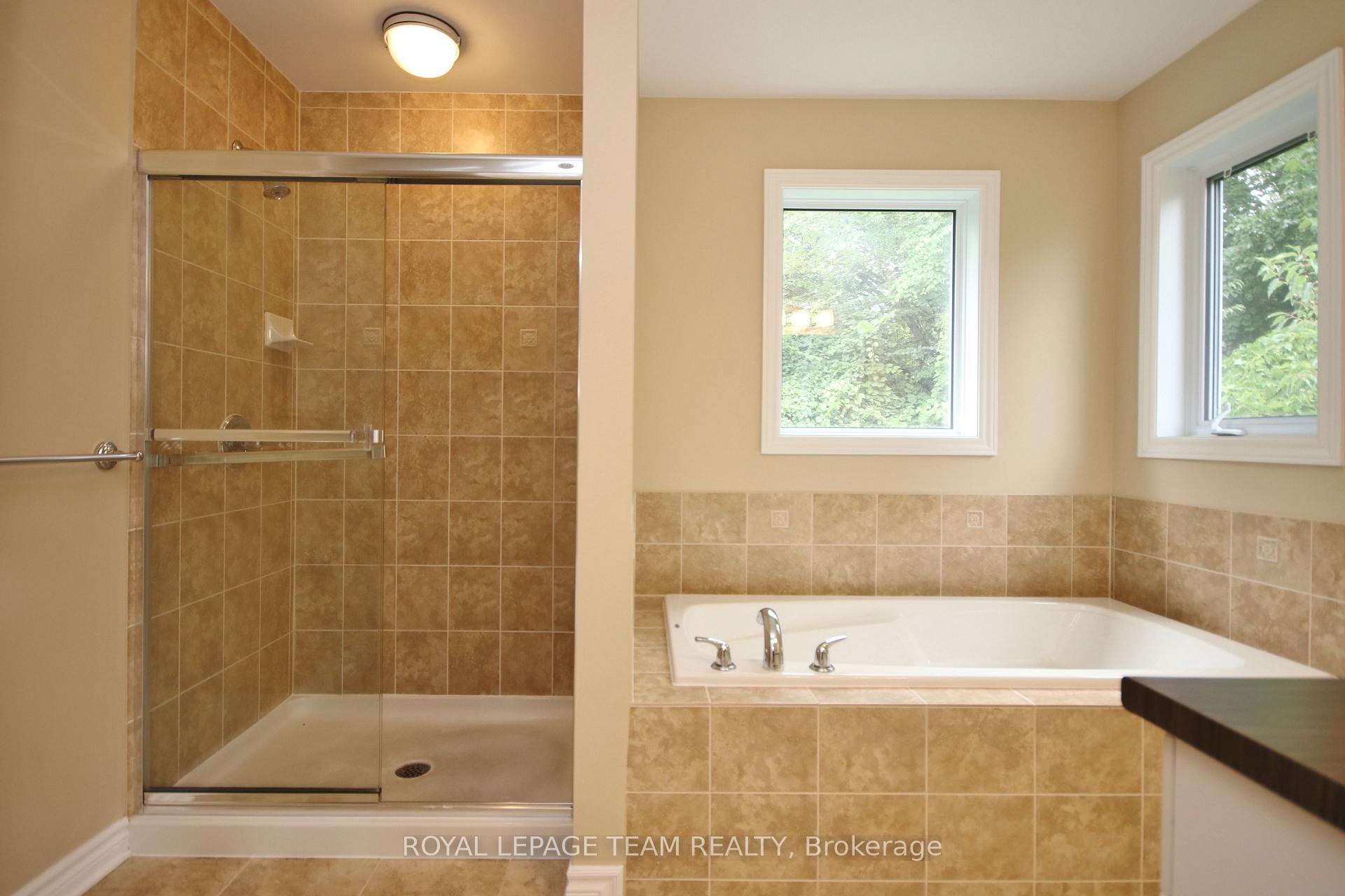 Photo 15 of 593 Clearbrook Drive, Ottawa, Barrhaven - Strandherd — HOMEH