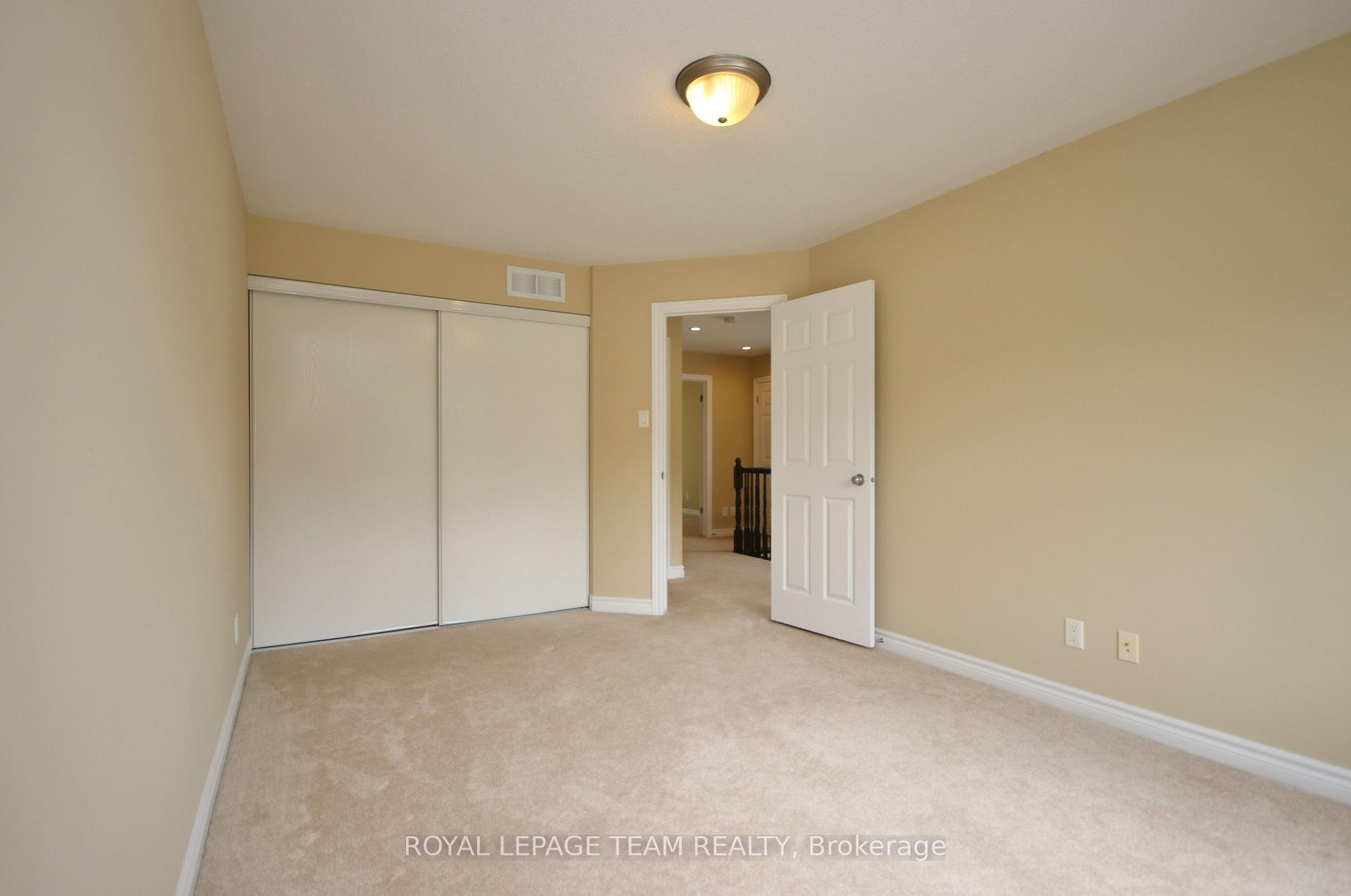 Photo 19 of 593 Clearbrook Drive, Ottawa, Barrhaven - Strandherd — HOMEH