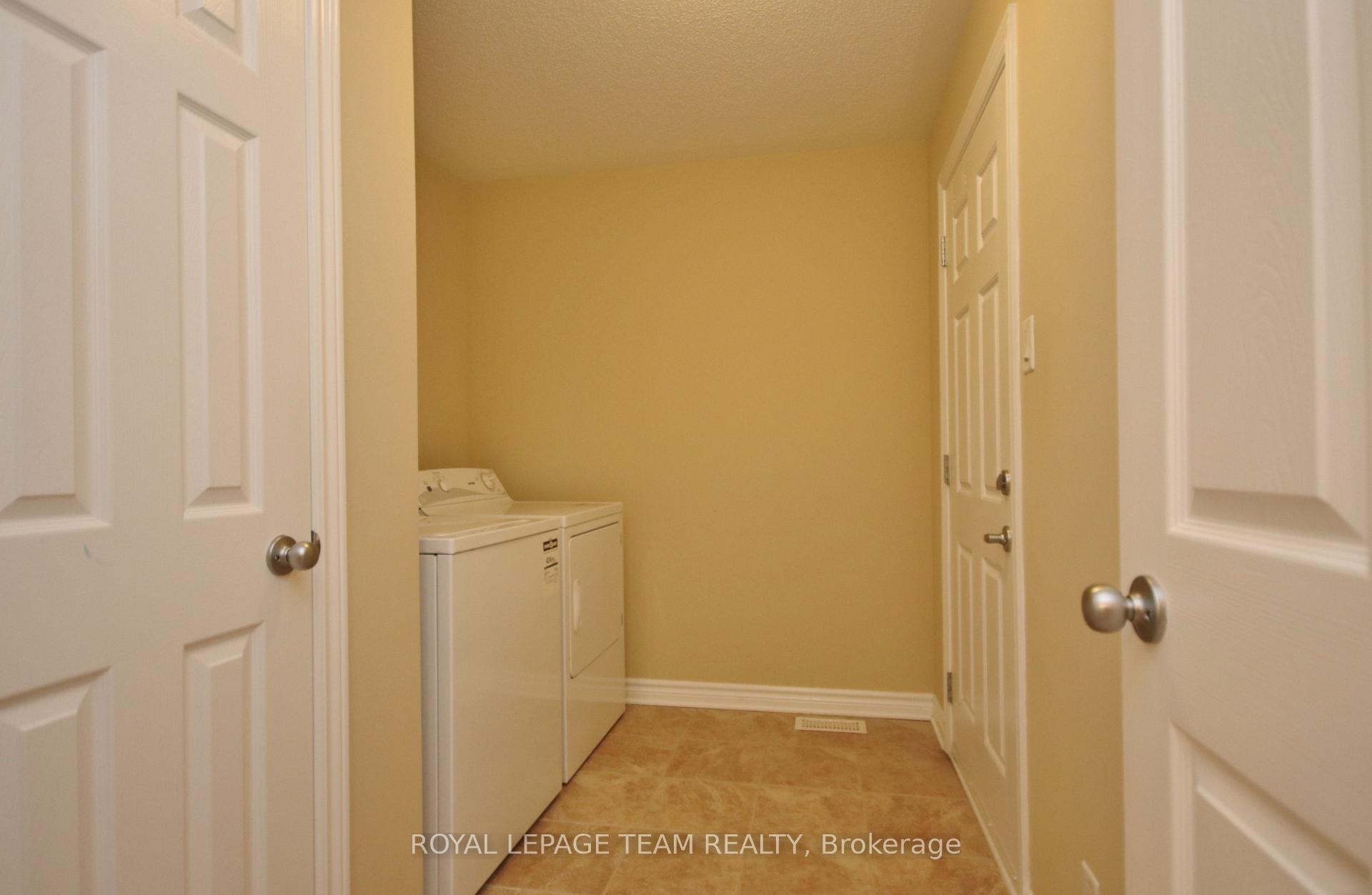 Photo 23 of 593 Clearbrook Drive, Ottawa, Barrhaven - Strandherd — HOMEH