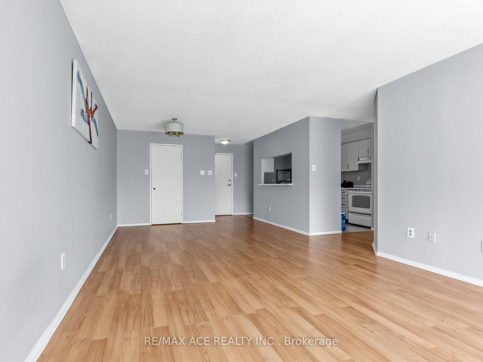 Photo 2 of Unit 1209, 4205 Shipp Drive, Mississauga, City Centre — HOMEH