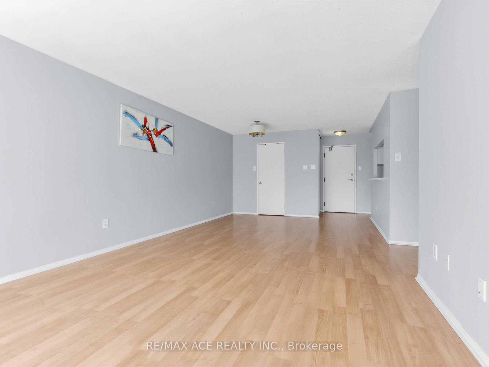 Photo 8 of Unit 1209, 4205 Shipp Drive, Mississauga, City Centre — HOMEH