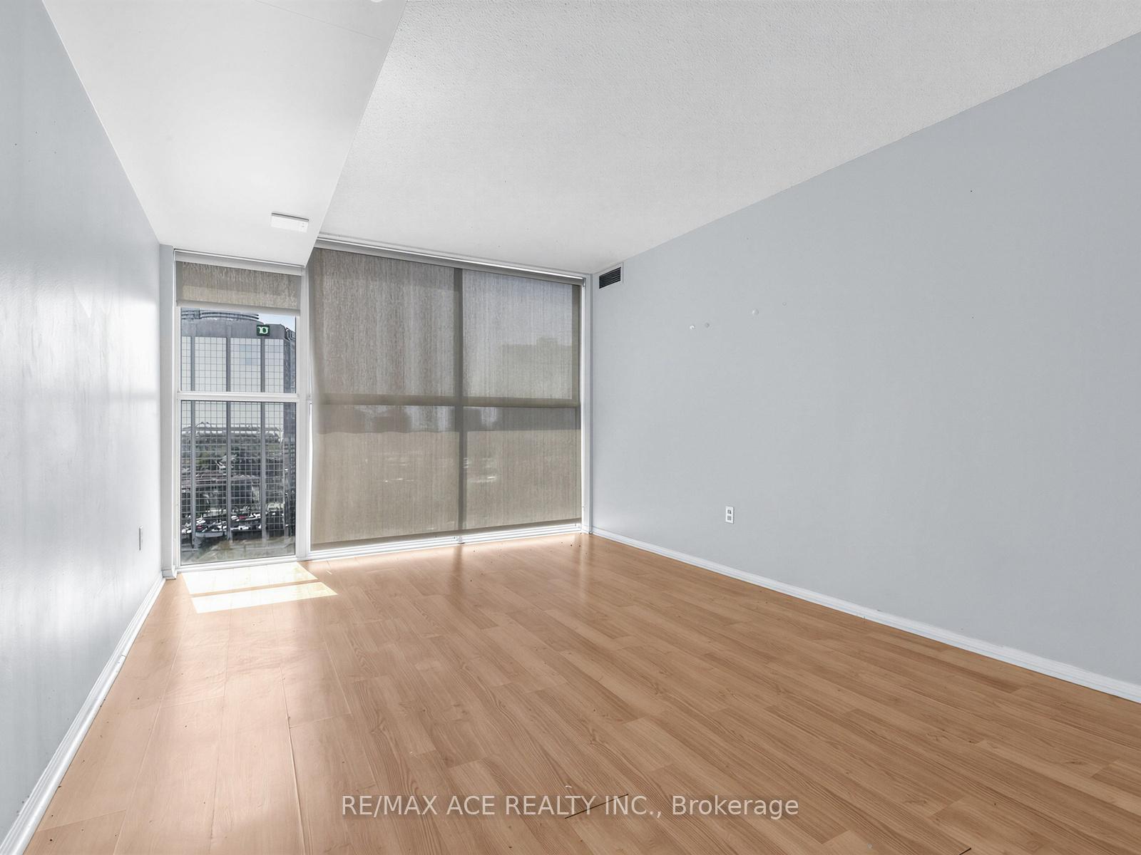 Photo 15 of Unit 1209, 4205 Shipp Drive, Mississauga, City Centre — HOMEH