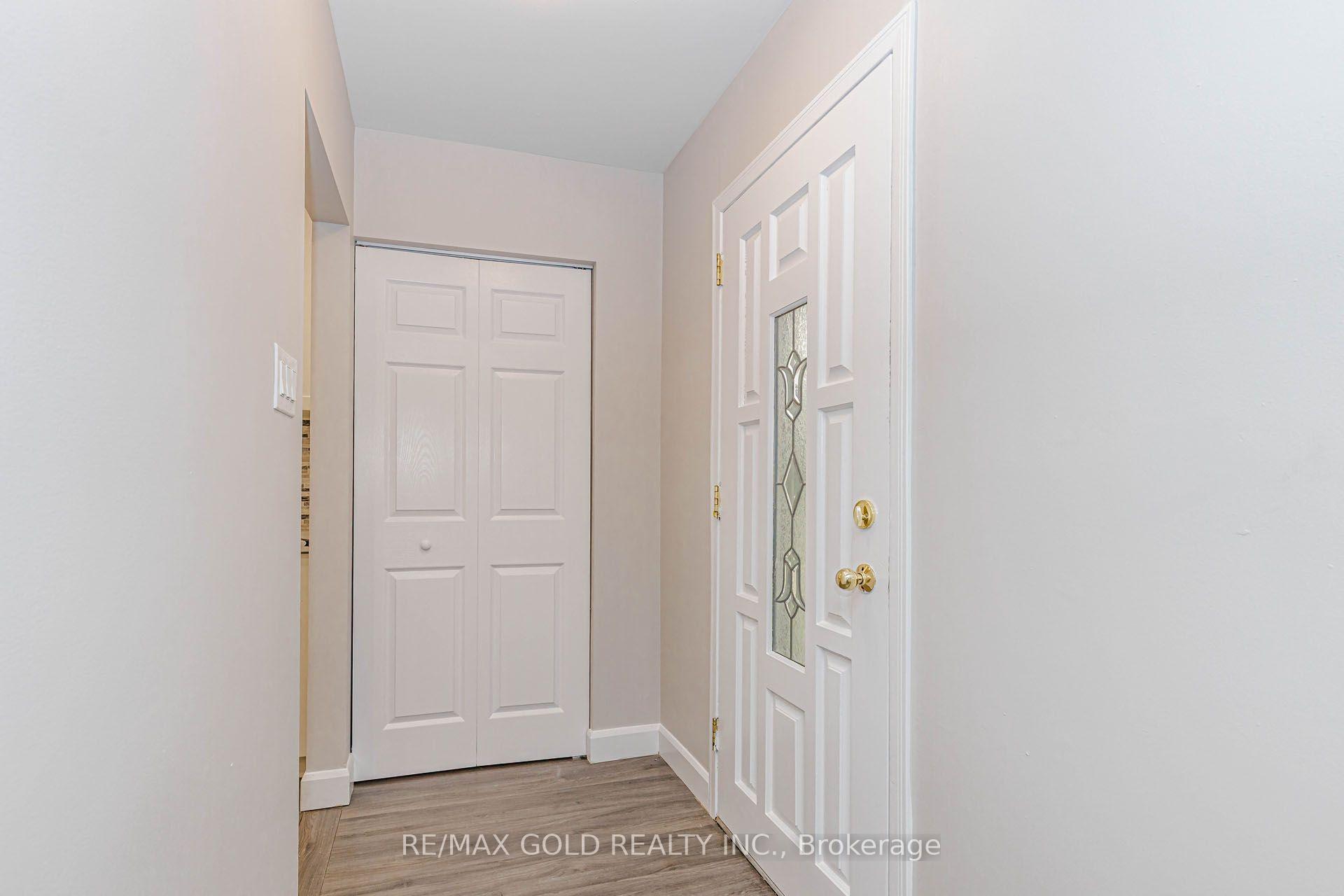 Photo 6 of 14 Flamingo Crescent, Brampton, Southgate — HOMEH