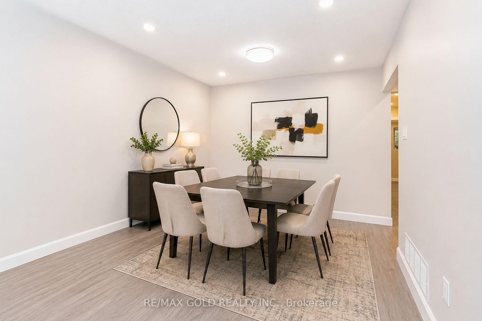 Photo 10 of 14 Flamingo Crescent, Brampton, Southgate — HOMEH