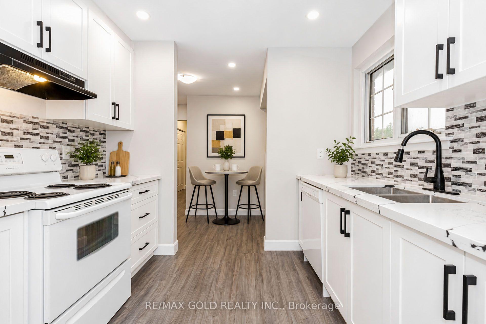 Photo 16 of 14 Flamingo Crescent, Brampton, Southgate — HOMEH