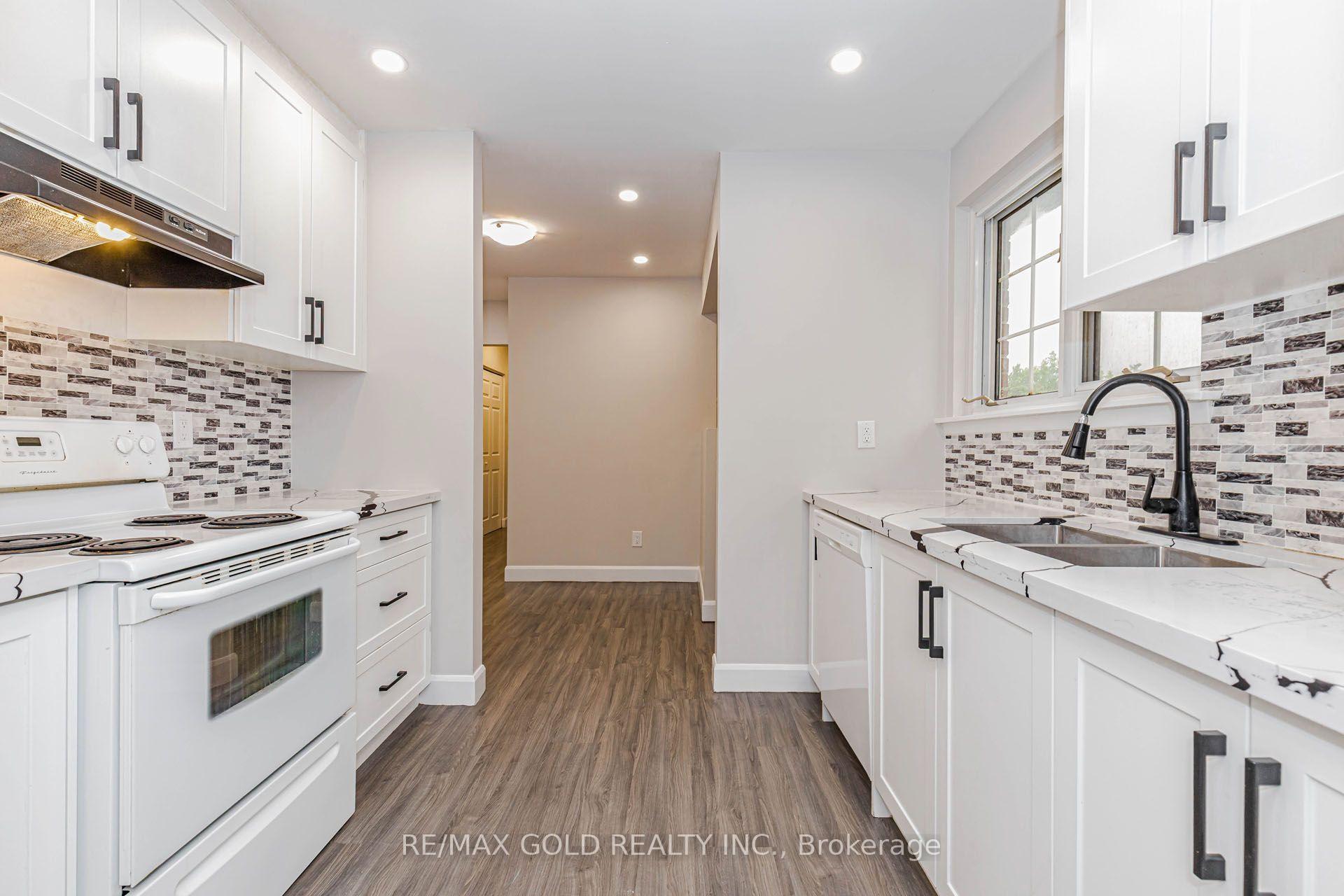 Photo 17 of 14 Flamingo Crescent, Brampton, Southgate — HOMEH