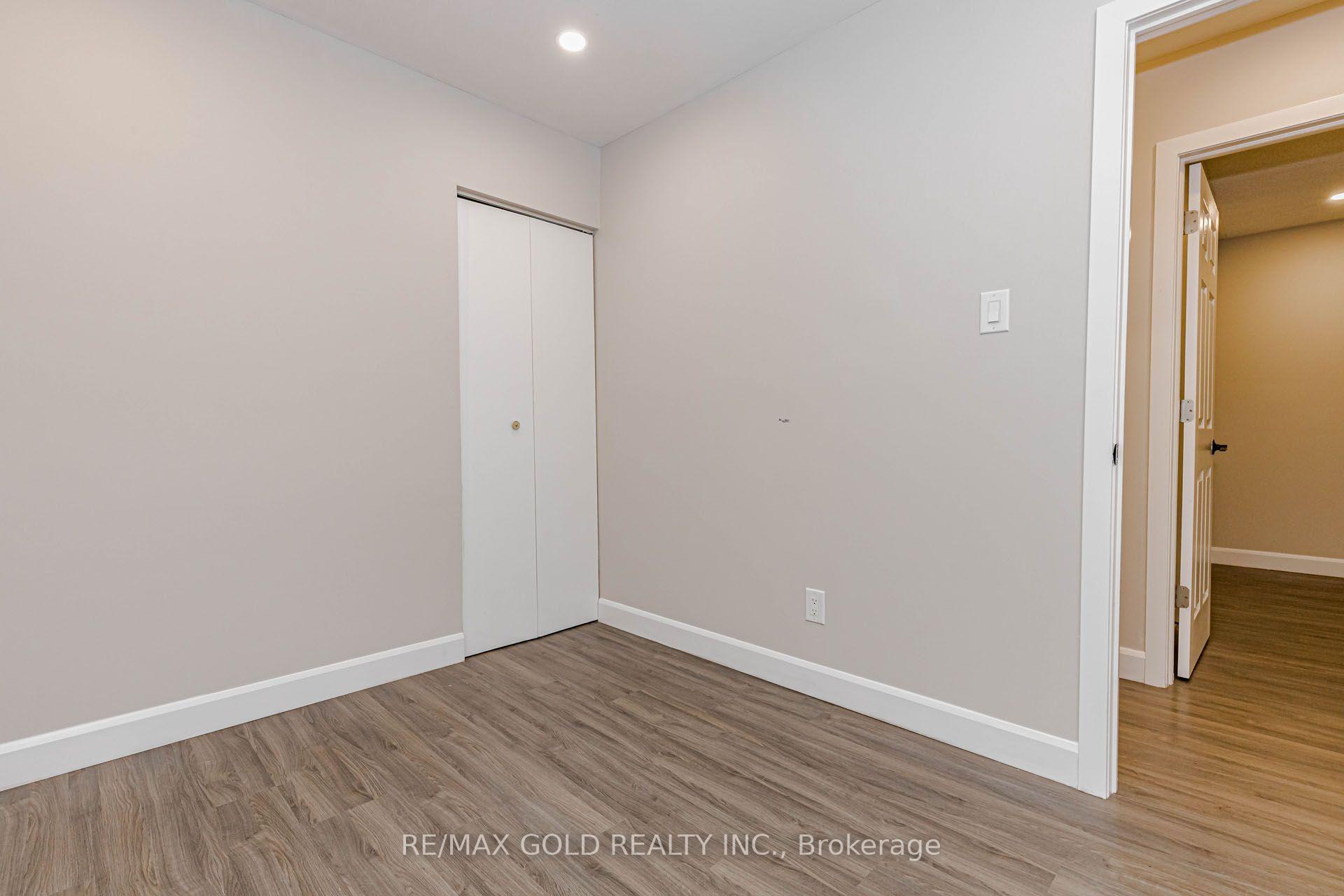 Photo 34 of 14 Flamingo Crescent, Brampton, Southgate — HOMEH