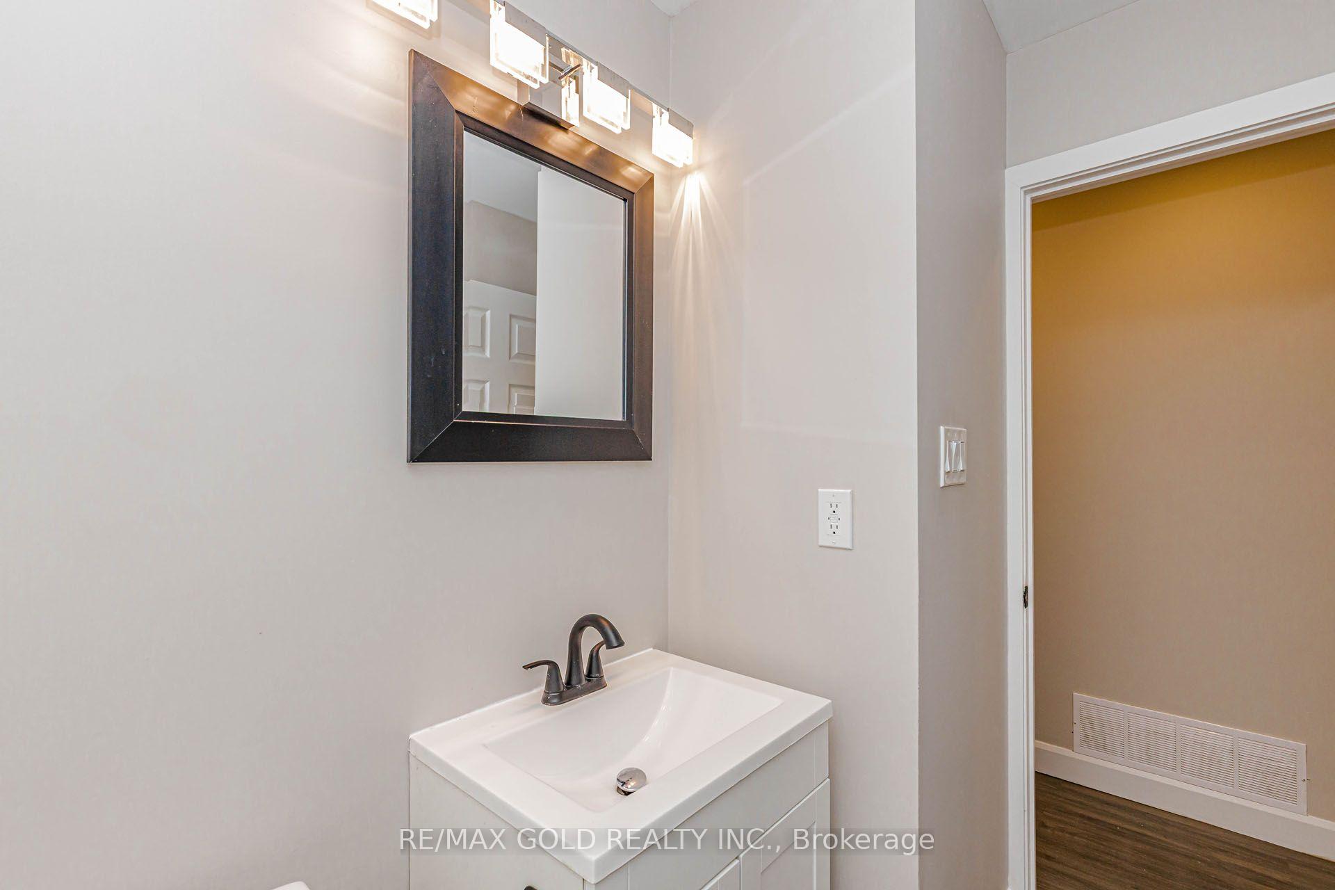 Photo 36 of 14 Flamingo Crescent, Brampton, Southgate — HOMEH