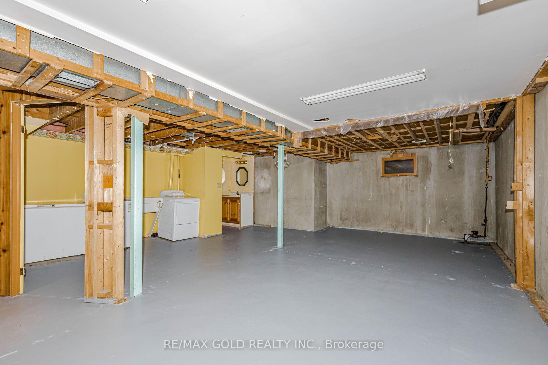 Photo 44 of 14 Flamingo Crescent, Brampton, Southgate — HOMEH
