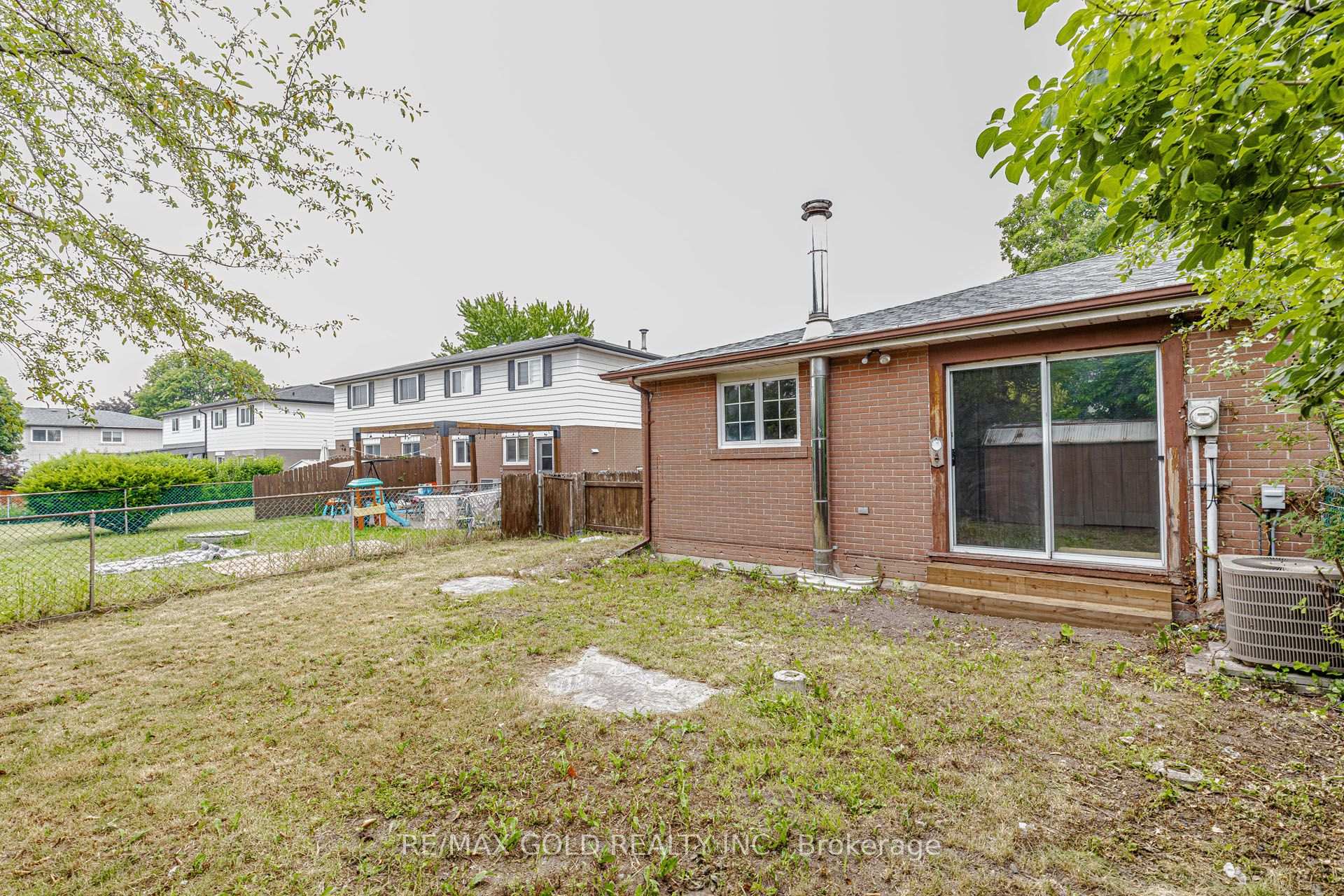 Photo 49 of 14 Flamingo Crescent, Brampton, Southgate — HOMEH