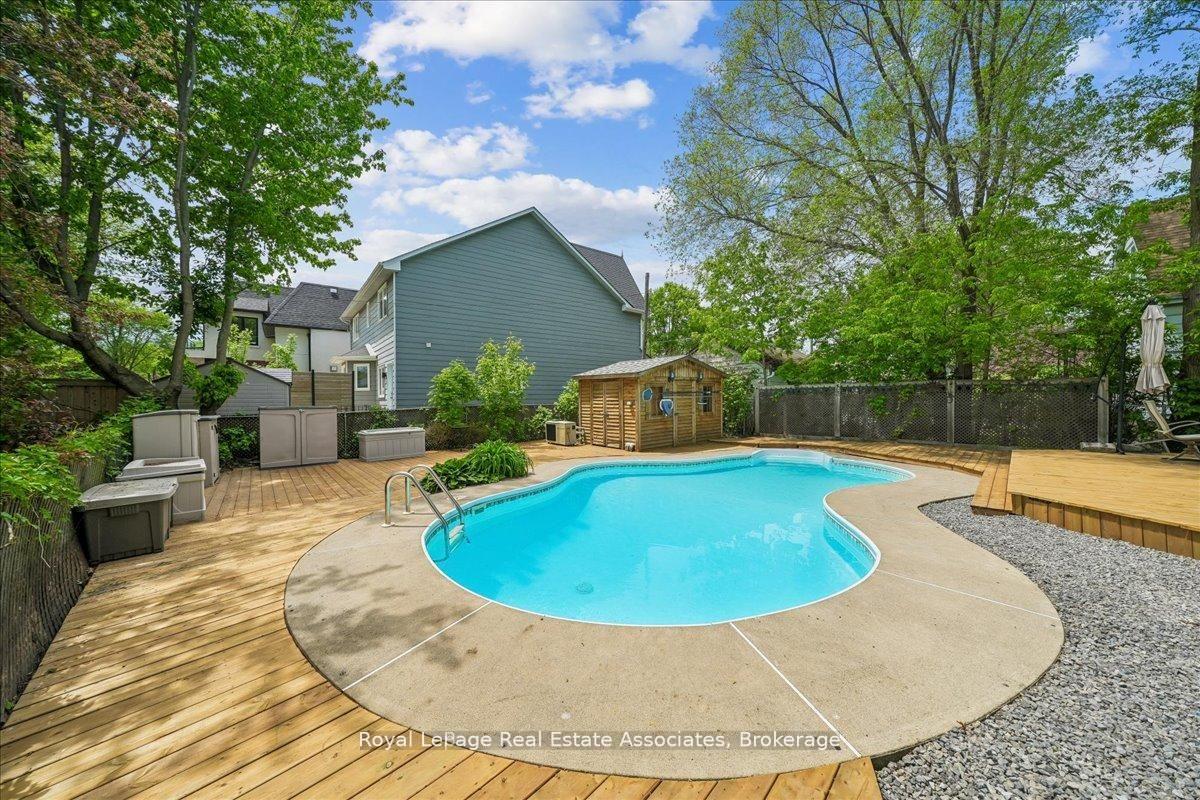 Photo 4 of 1168 Canterbury Road, Mississauga, Mineola — HOMEH