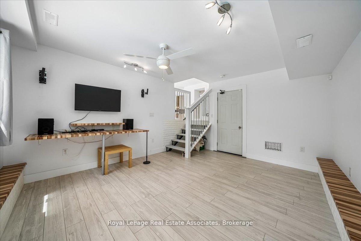 Photo 16 of 1168 Canterbury Road, Mississauga, Mineola — HOMEH