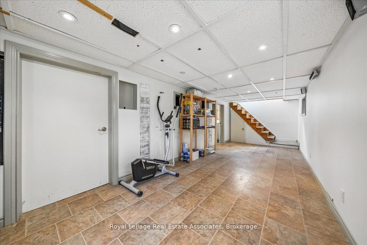 Photo 31 of 1168 Canterbury Road, Mississauga, Mineola — HOMEH
