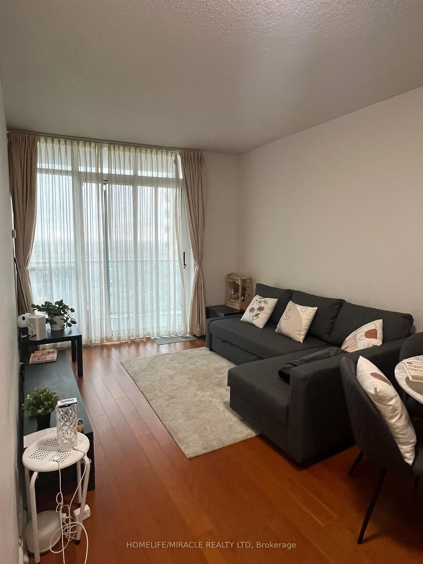 Photo 2 of Unit 1901, 70 Absolute Avenue, Mississauga, City Centre — HOMEH