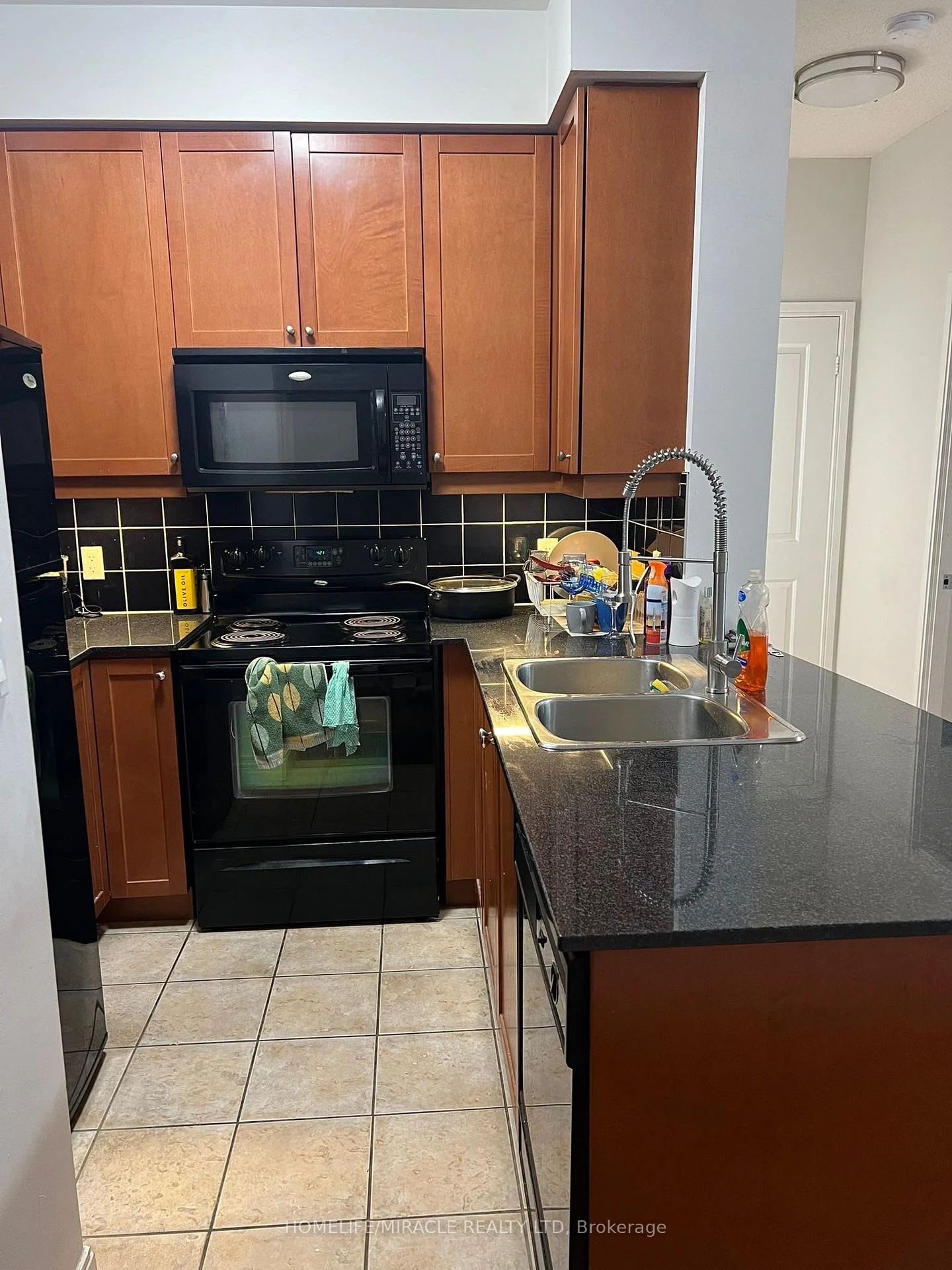 Photo 5 of Unit 1901, 70 Absolute Avenue, Mississauga, City Centre — HOMEH
